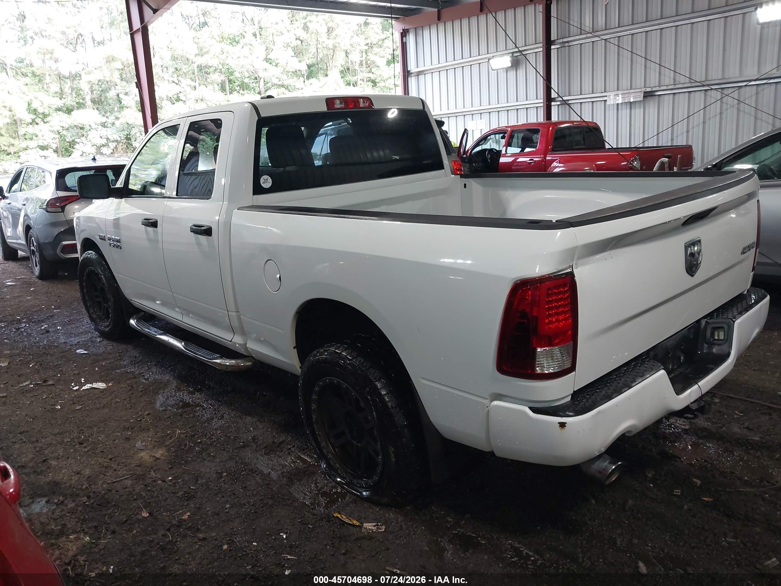 2013 Ram 1500 Express White vin: 1C6RR7FT2DS606005