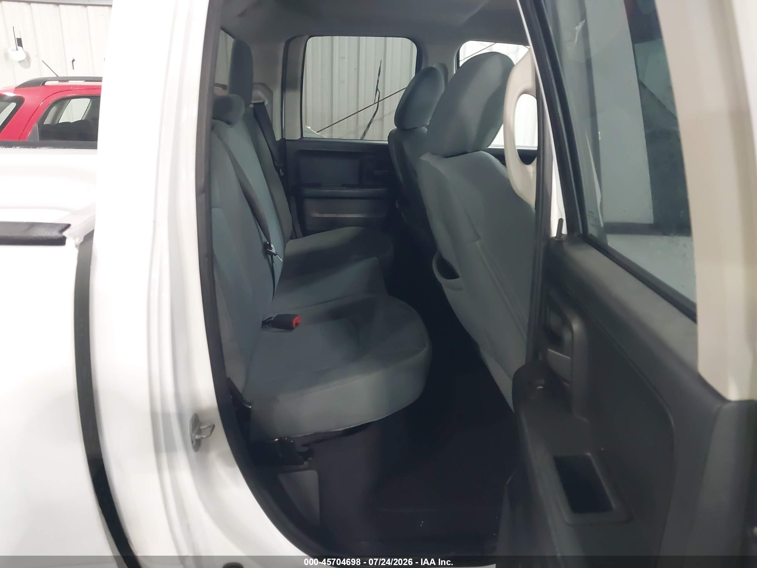 2013 Ram 1500 Express White vin: 1C6RR7FT2DS606005
