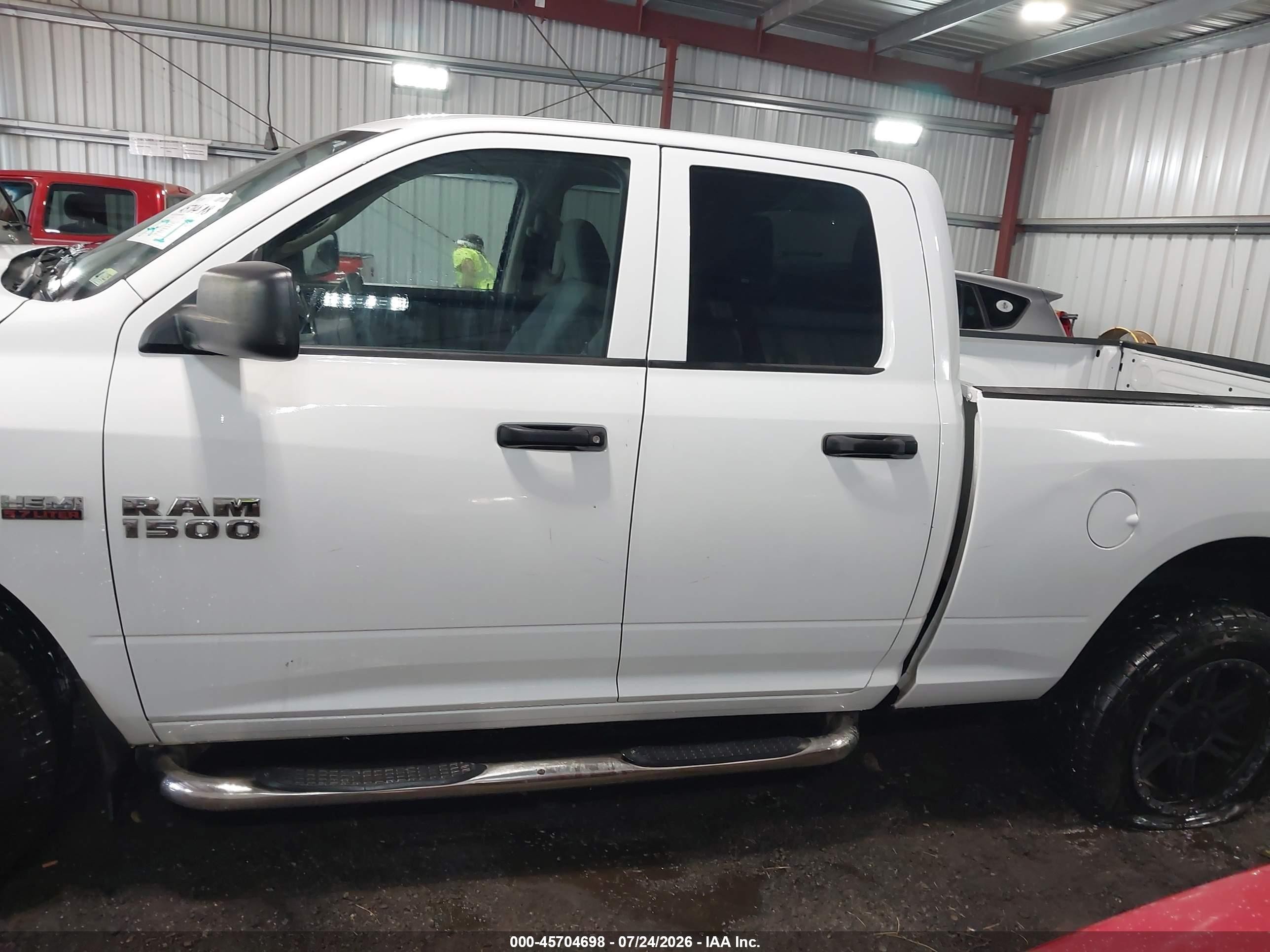 2013 Ram 1500 Express White vin: 1C6RR7FT2DS606005