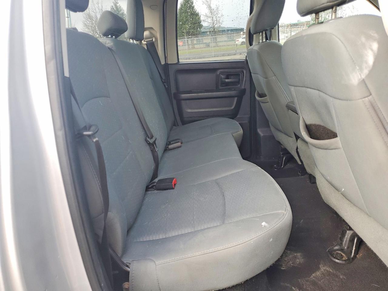 2013 Ram 1500 St Серебряный vin: 1C6RR7FT2DS709909