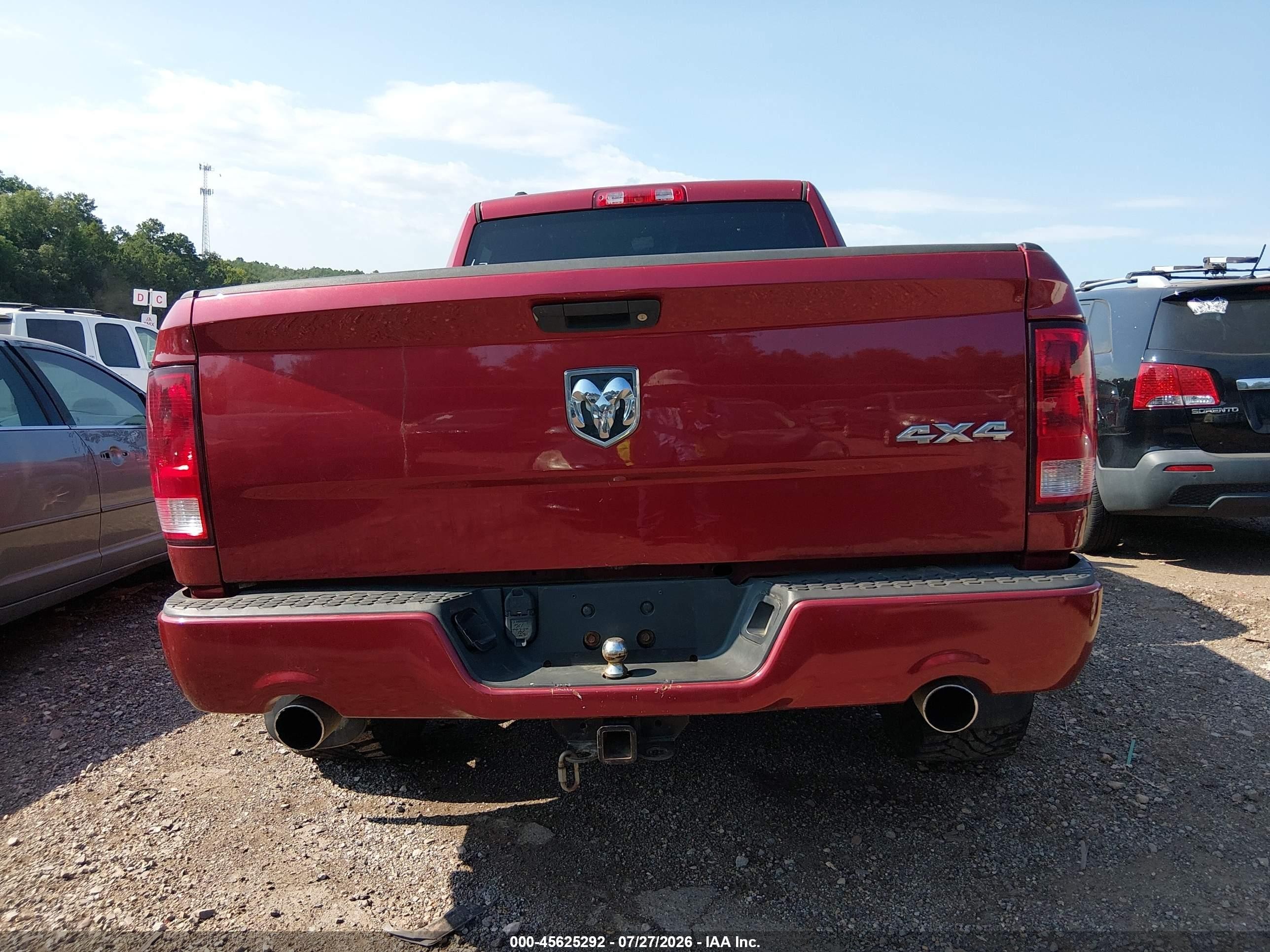 2014 Ram 1500 Express Burgundy vin: 1C6RR7FT2ES176915