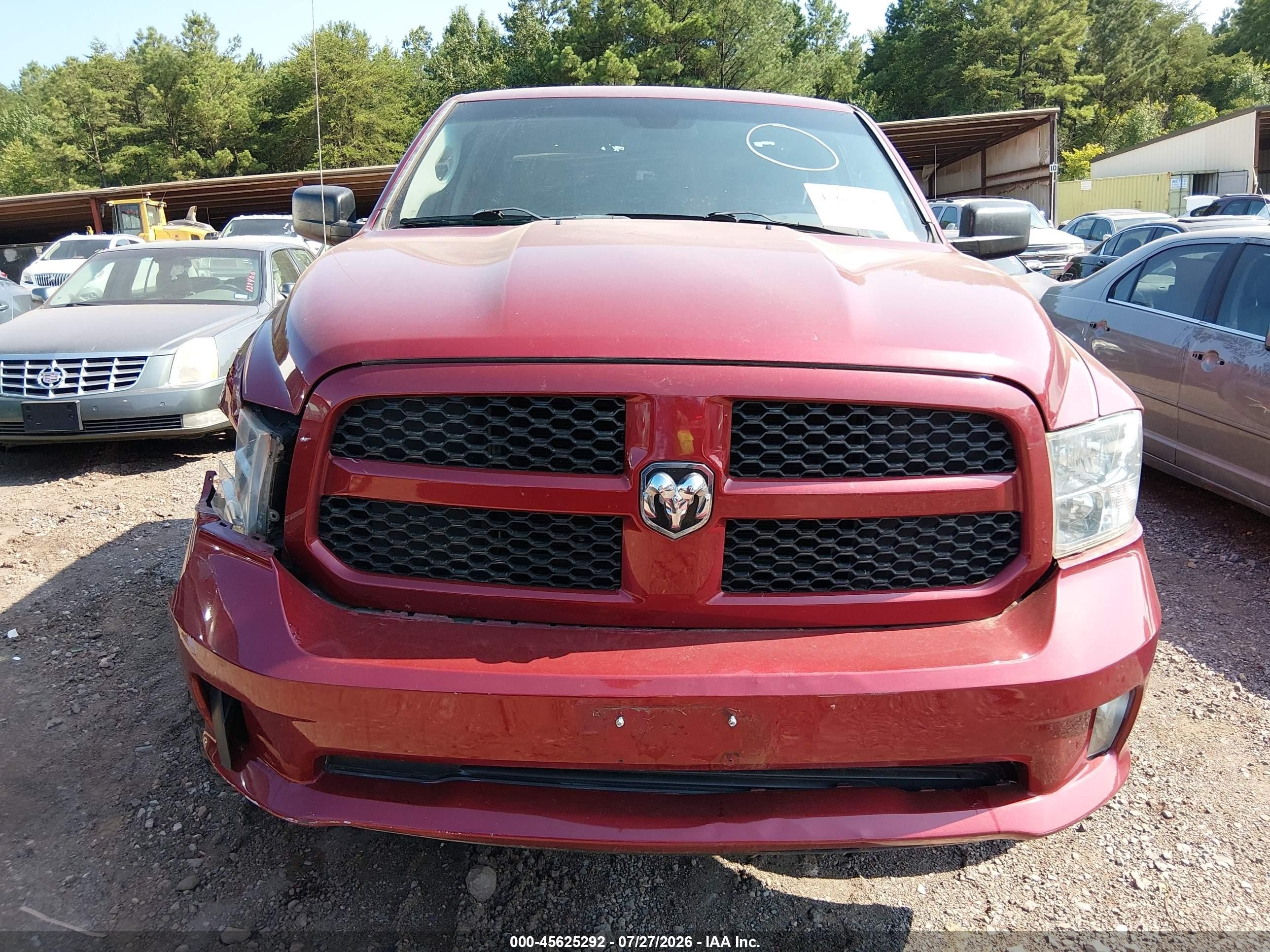 2014 Ram 1500 Express Burgundy vin: 1C6RR7FT2ES176915