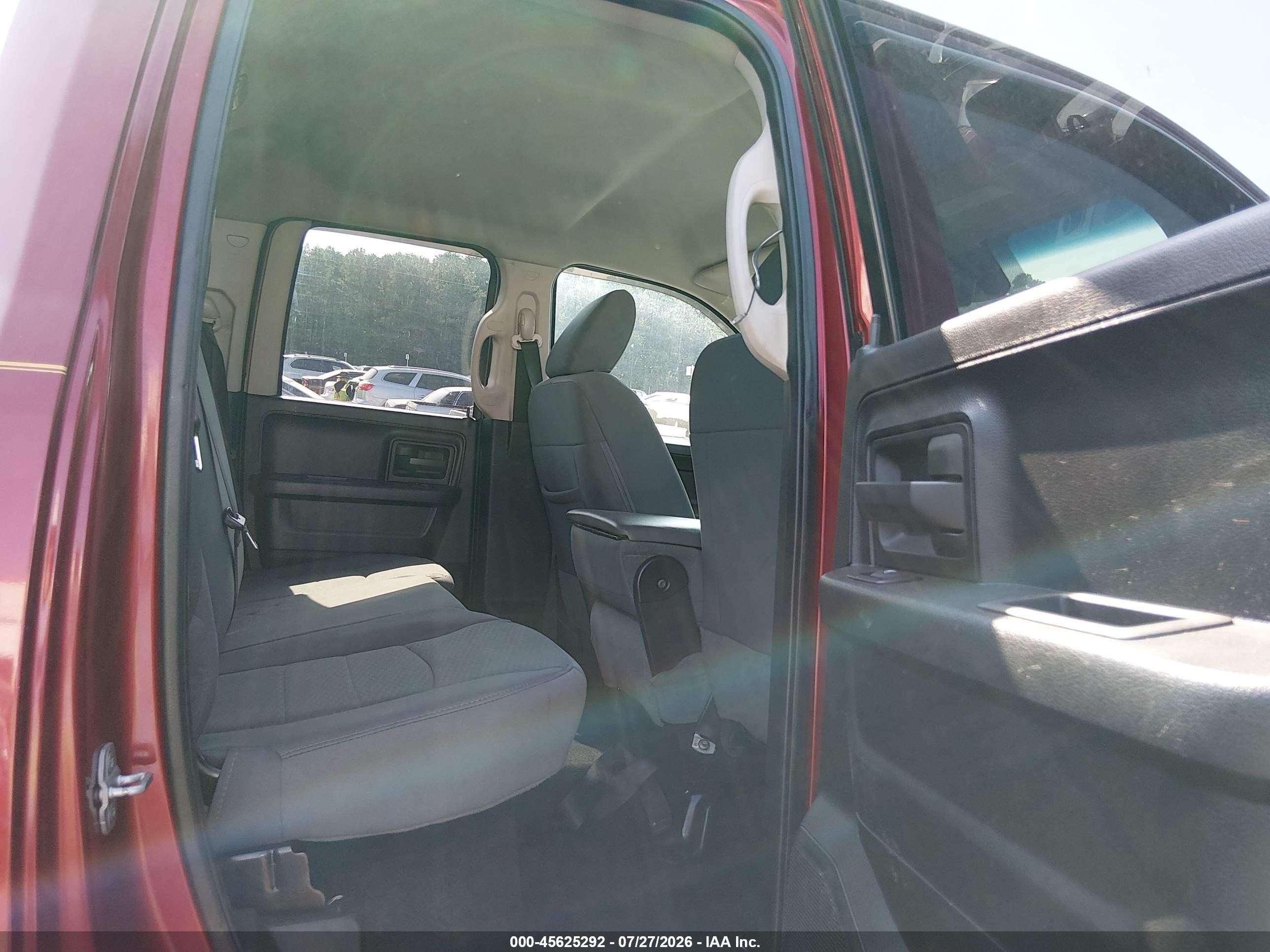 2014 Ram 1500 Express Burgundy vin: 1C6RR7FT2ES176915