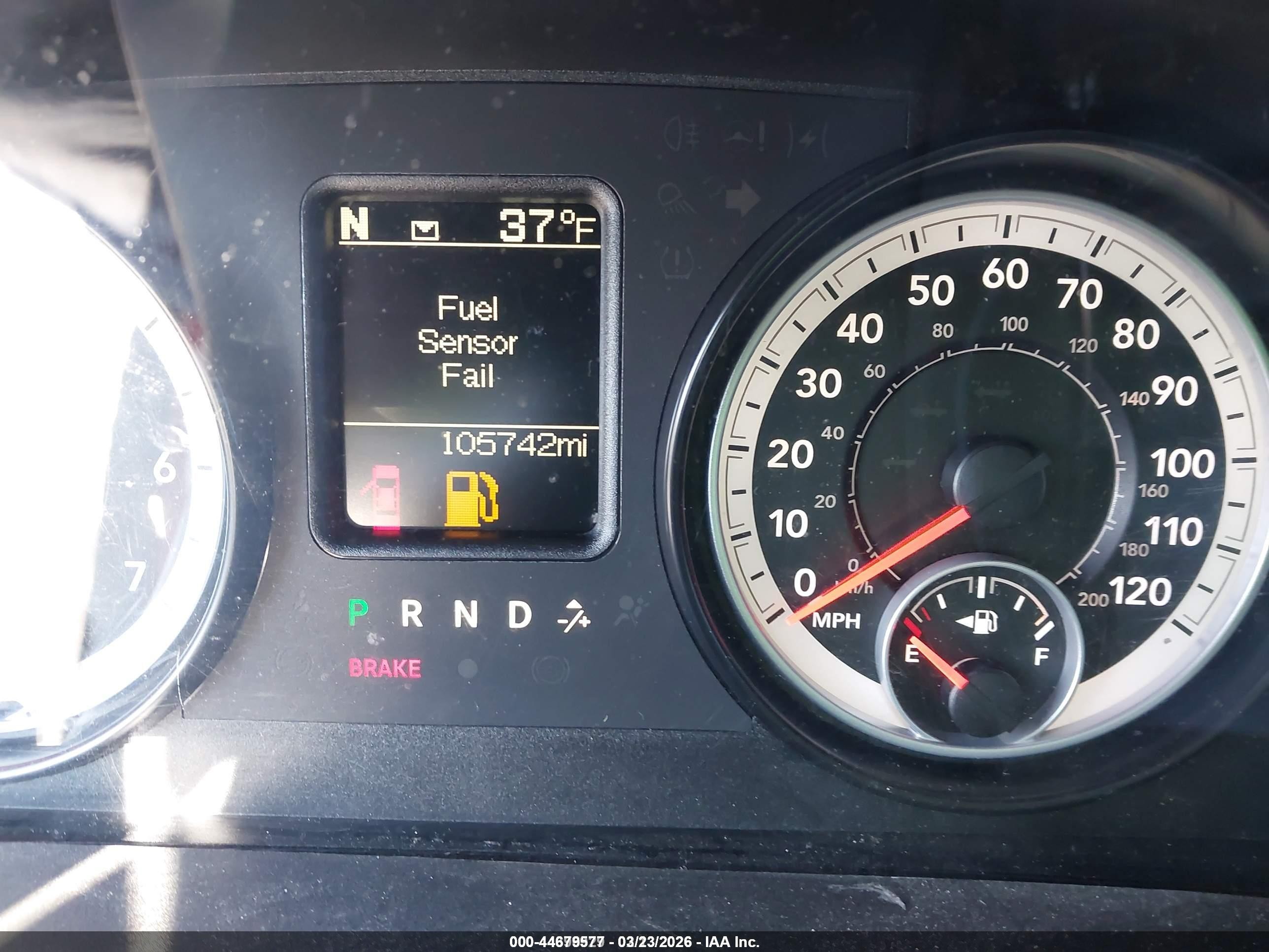 2014 Ram 1500 Express Красный vin: 1C6RR7FT2ES209637