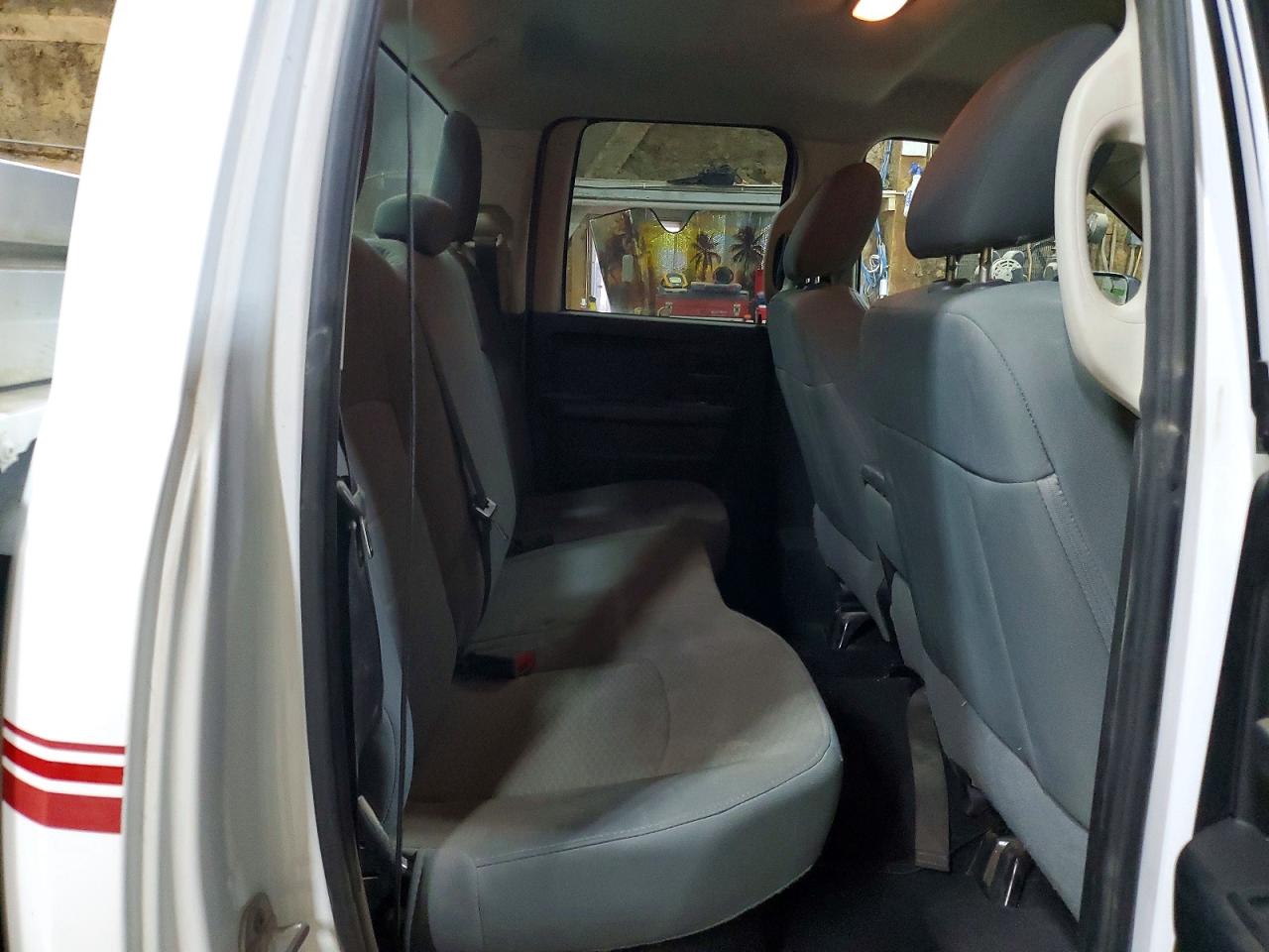 2014 Ram 1500 St White vin: 1C6RR7FT2ES424788