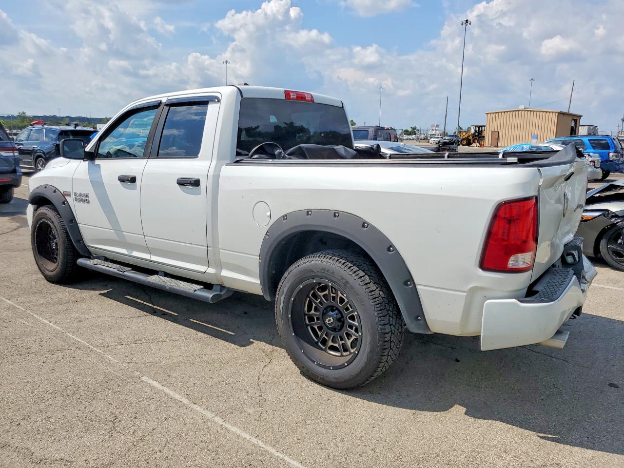 2014 Ram 1500 St Белый vin: 1C6RR7FT2ES465972
