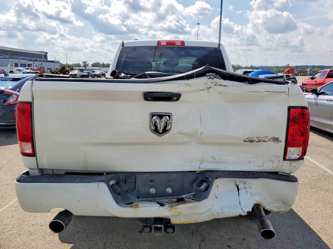 2014 Ram 1500 St Белый vin: 1C6RR7FT2ES465972
