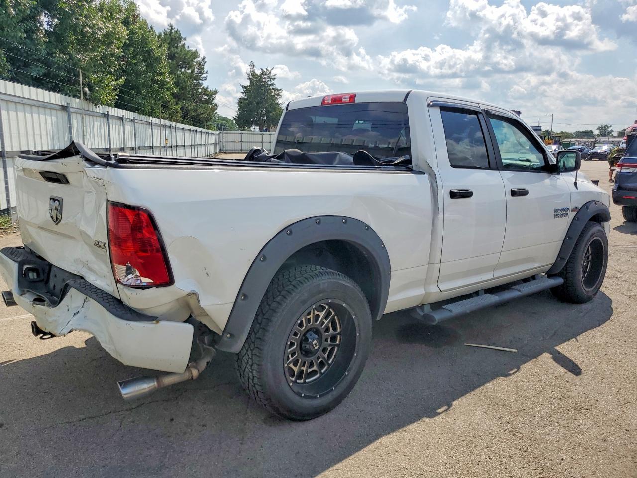 2014 Ram 1500 St Белый vin: 1C6RR7FT2ES465972