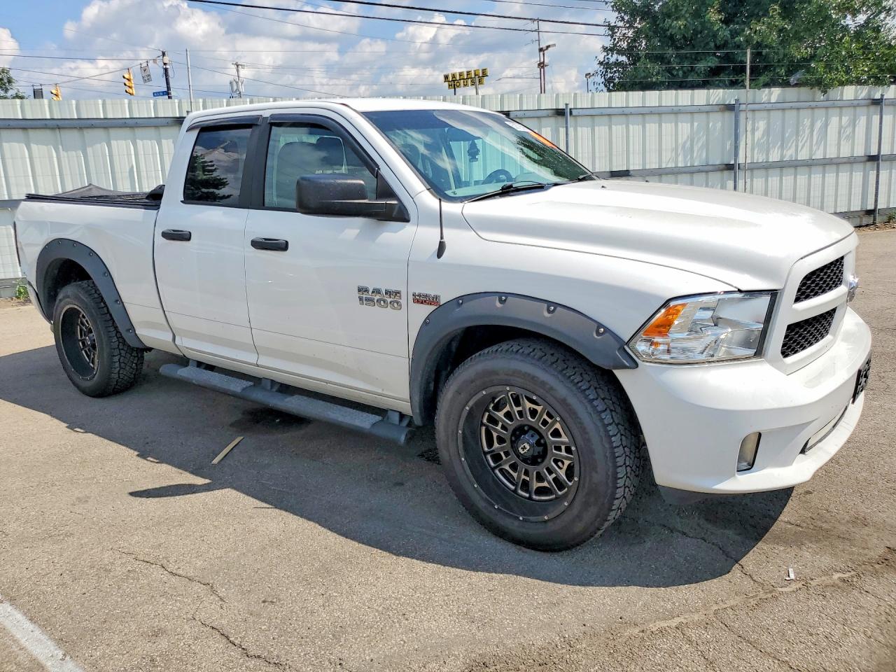 2014 Ram 1500 St Белый vin: 1C6RR7FT2ES465972
