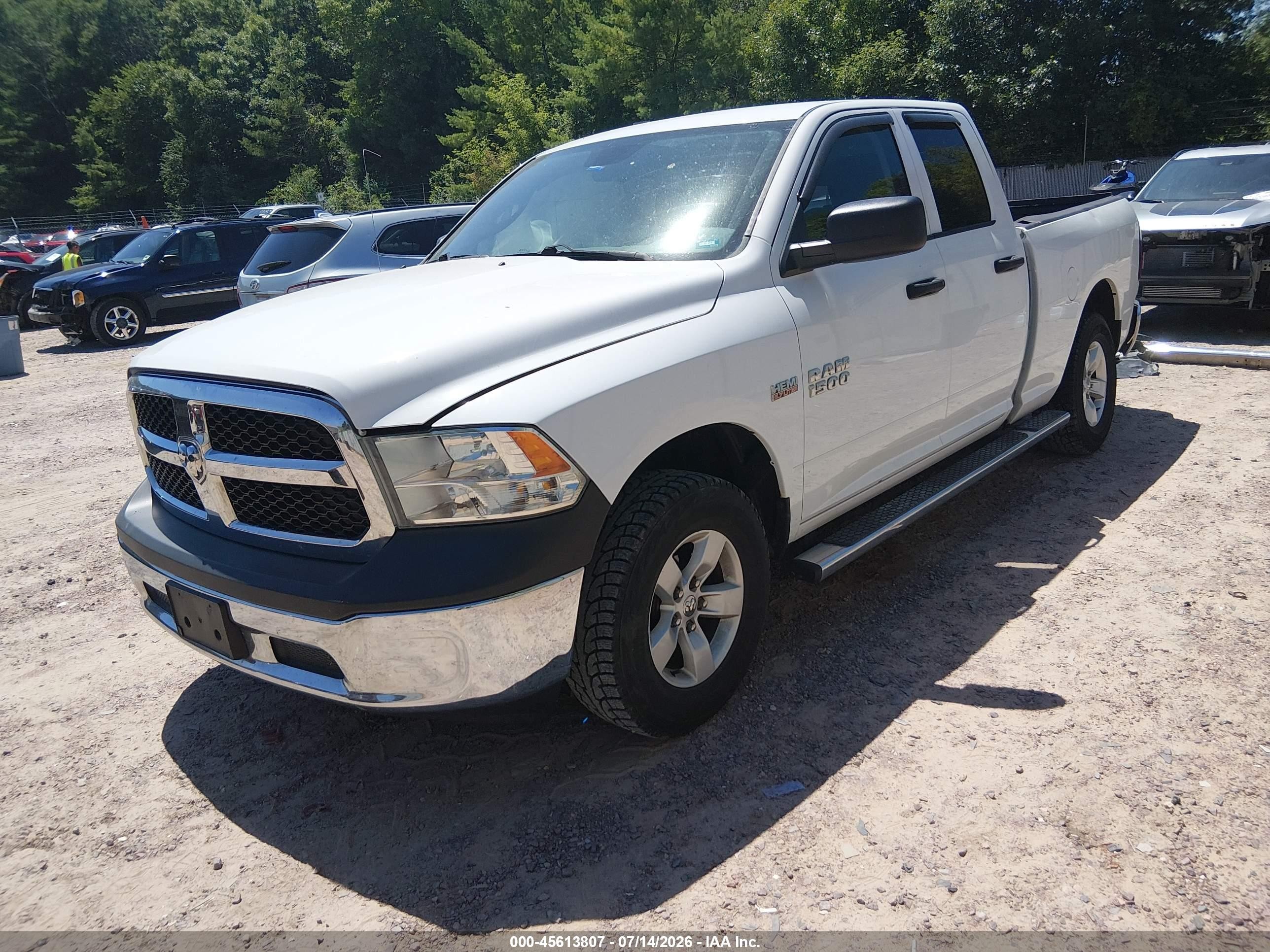 2015 Ram 1500 Tradesman White vin: 1C6RR7FT2FS655451
