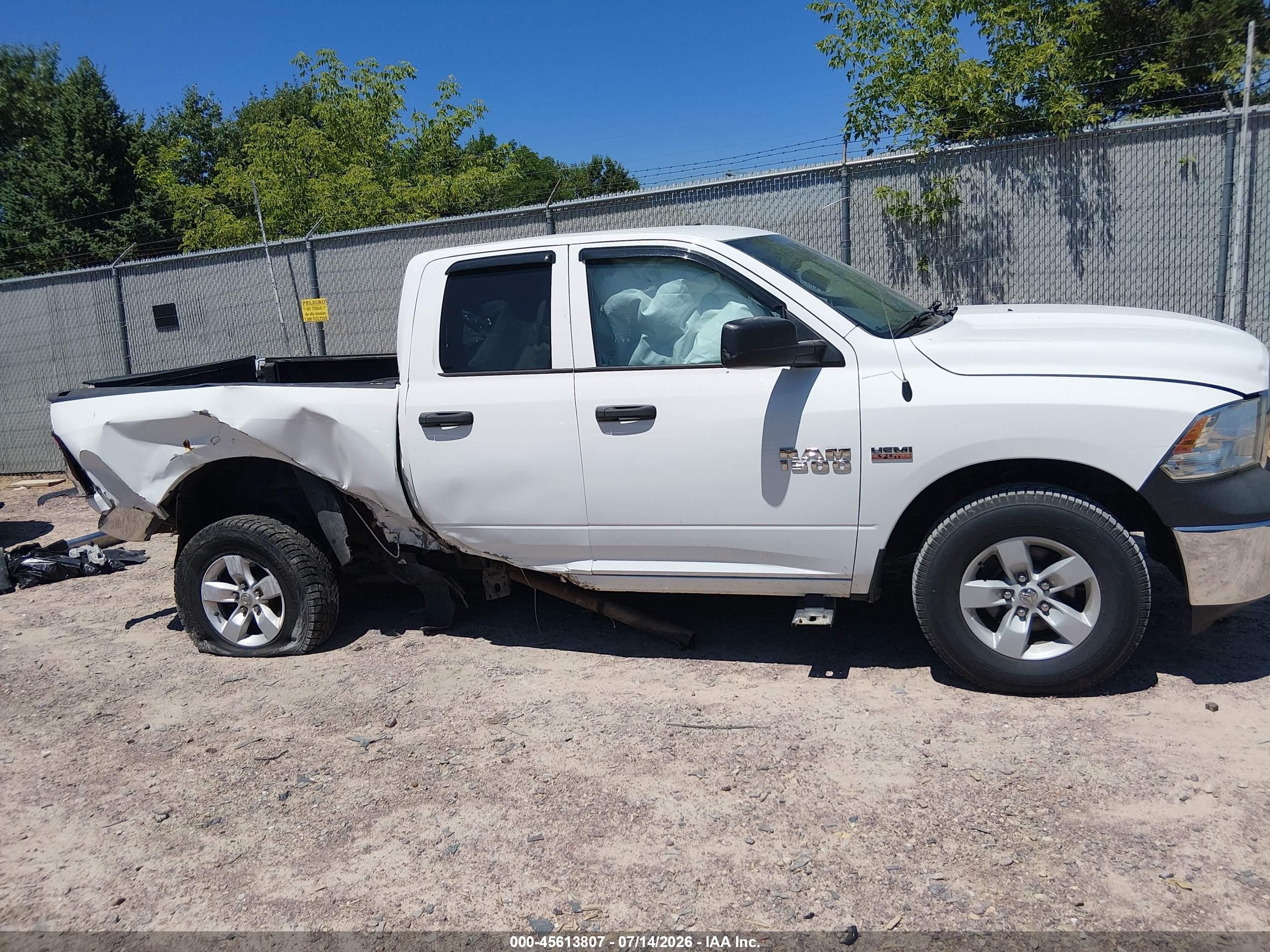 2015 Ram 1500 Tradesman White vin: 1C6RR7FT2FS655451