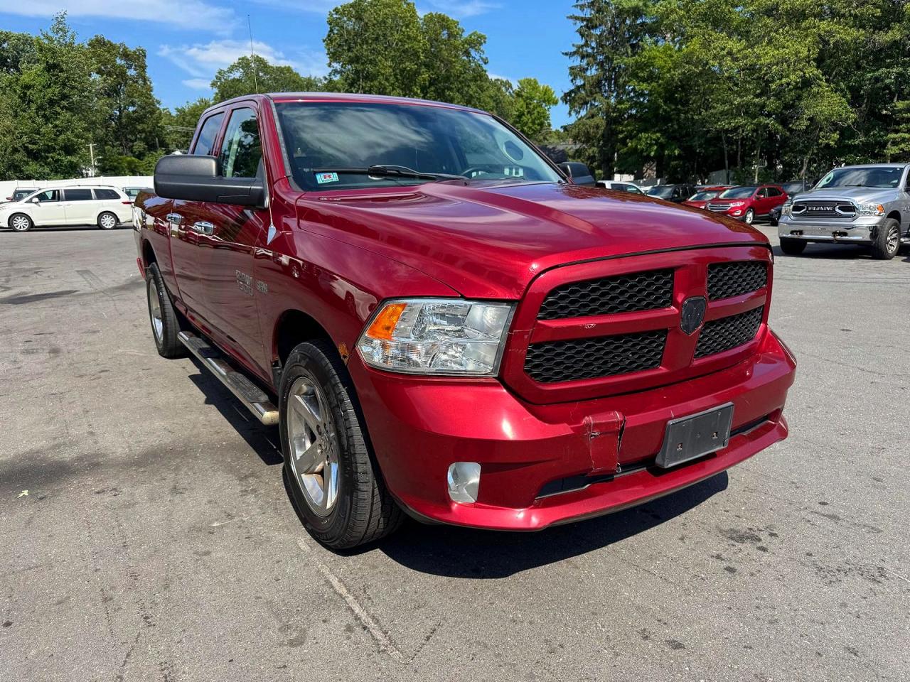 2013 Ram 1500 St Red vin: 1C6RR7FT3DS725536