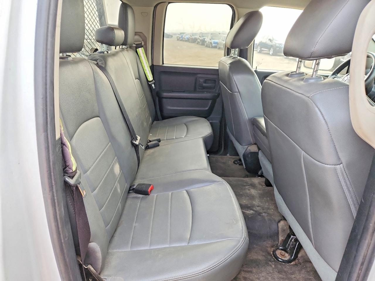2014 Ram 1500 St White vin: 1C6RR7FT3ES323033
