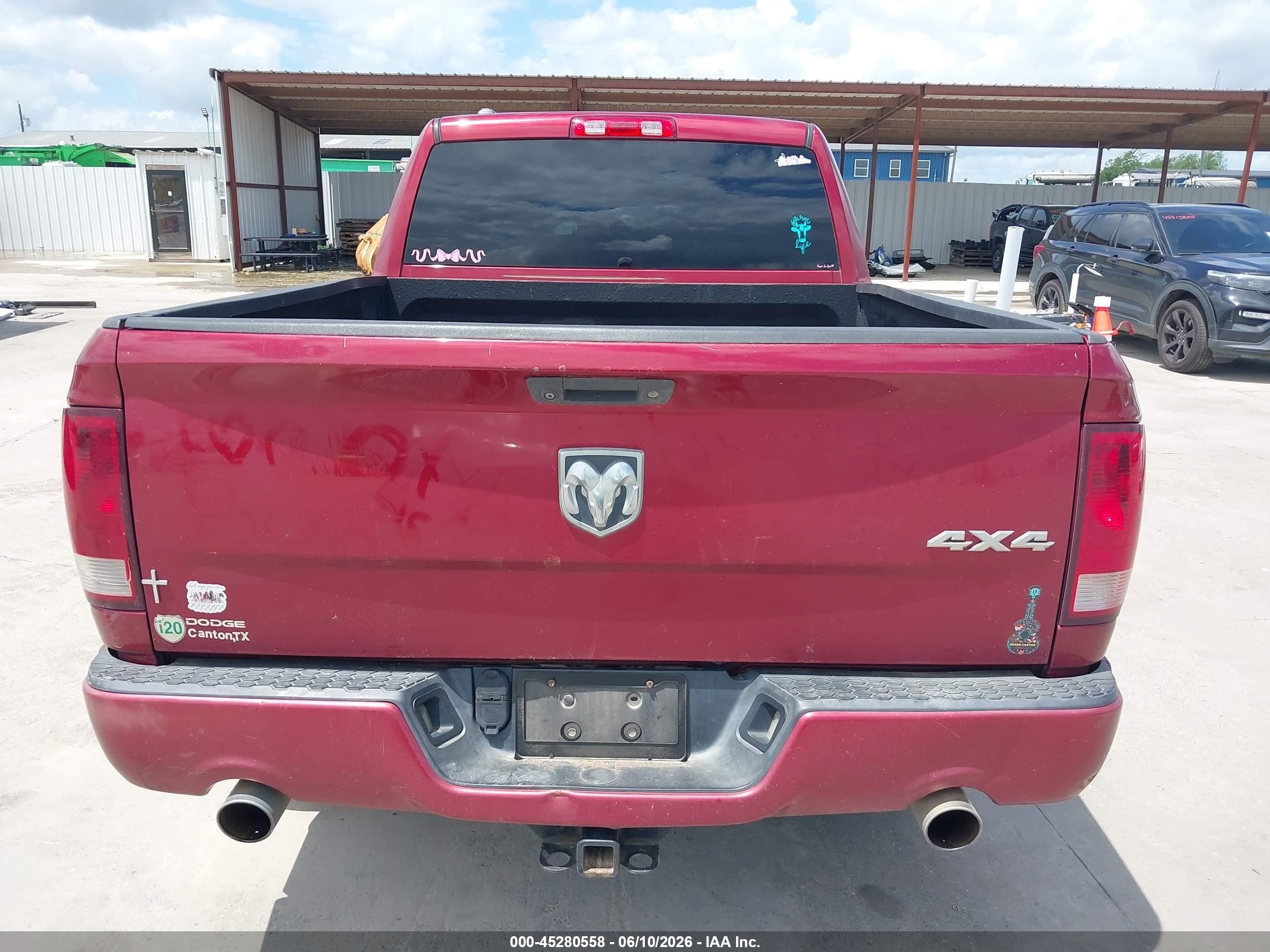 2014 Ram 1500 Express Red vin: 1C6RR7FT3ES339121