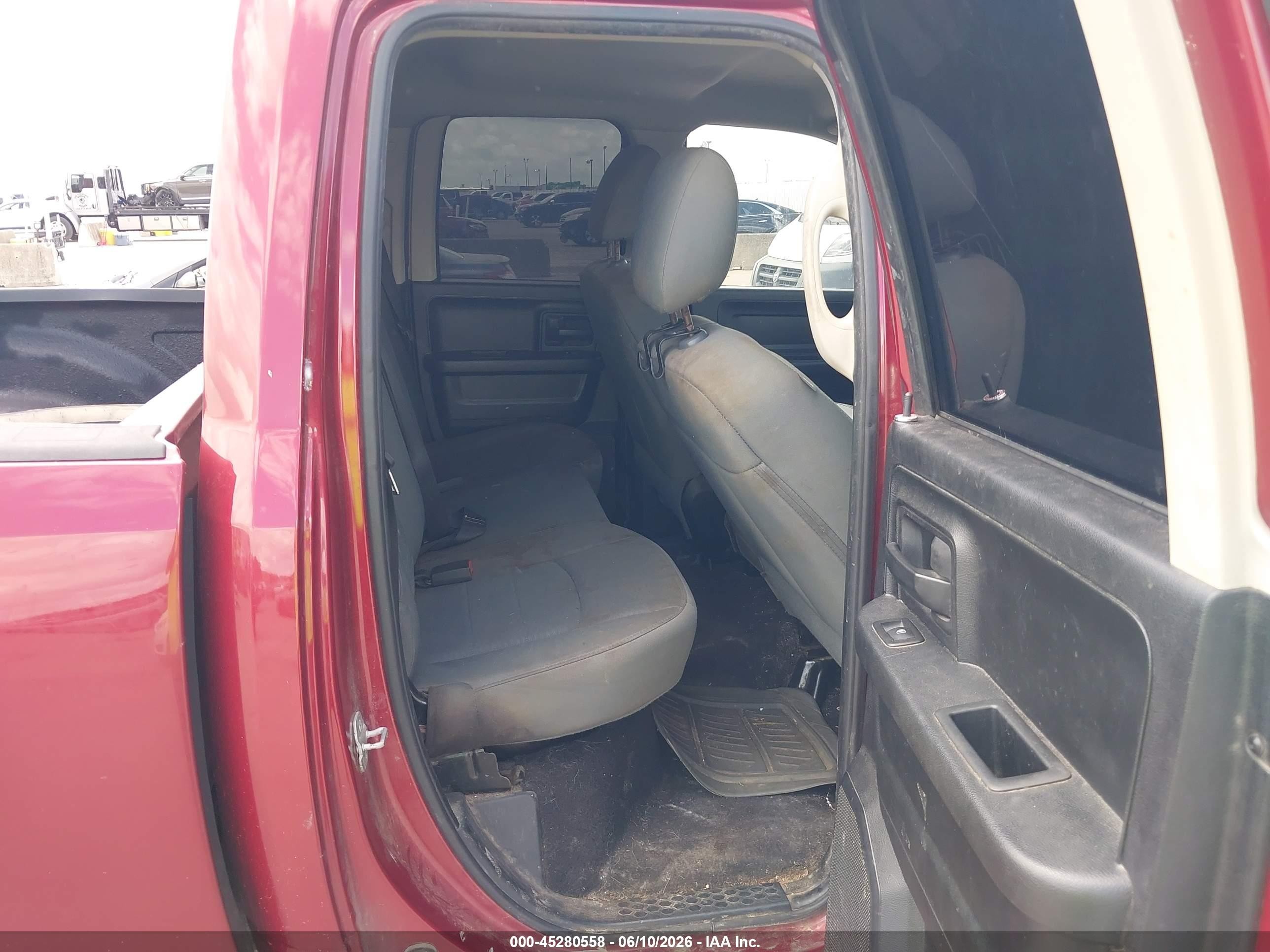 2014 Ram 1500 Express Red vin: 1C6RR7FT3ES339121