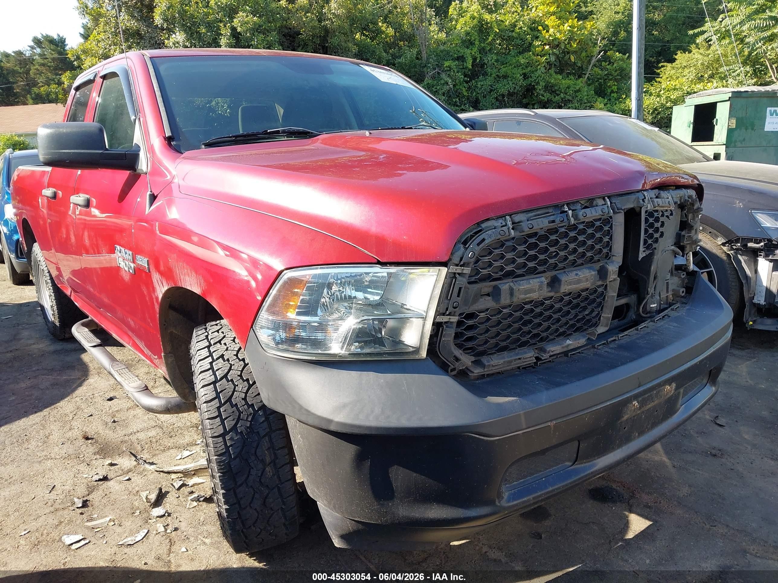 2015 Ram 1500 Tradesman Red vin: 1C6RR7FT3FS597270