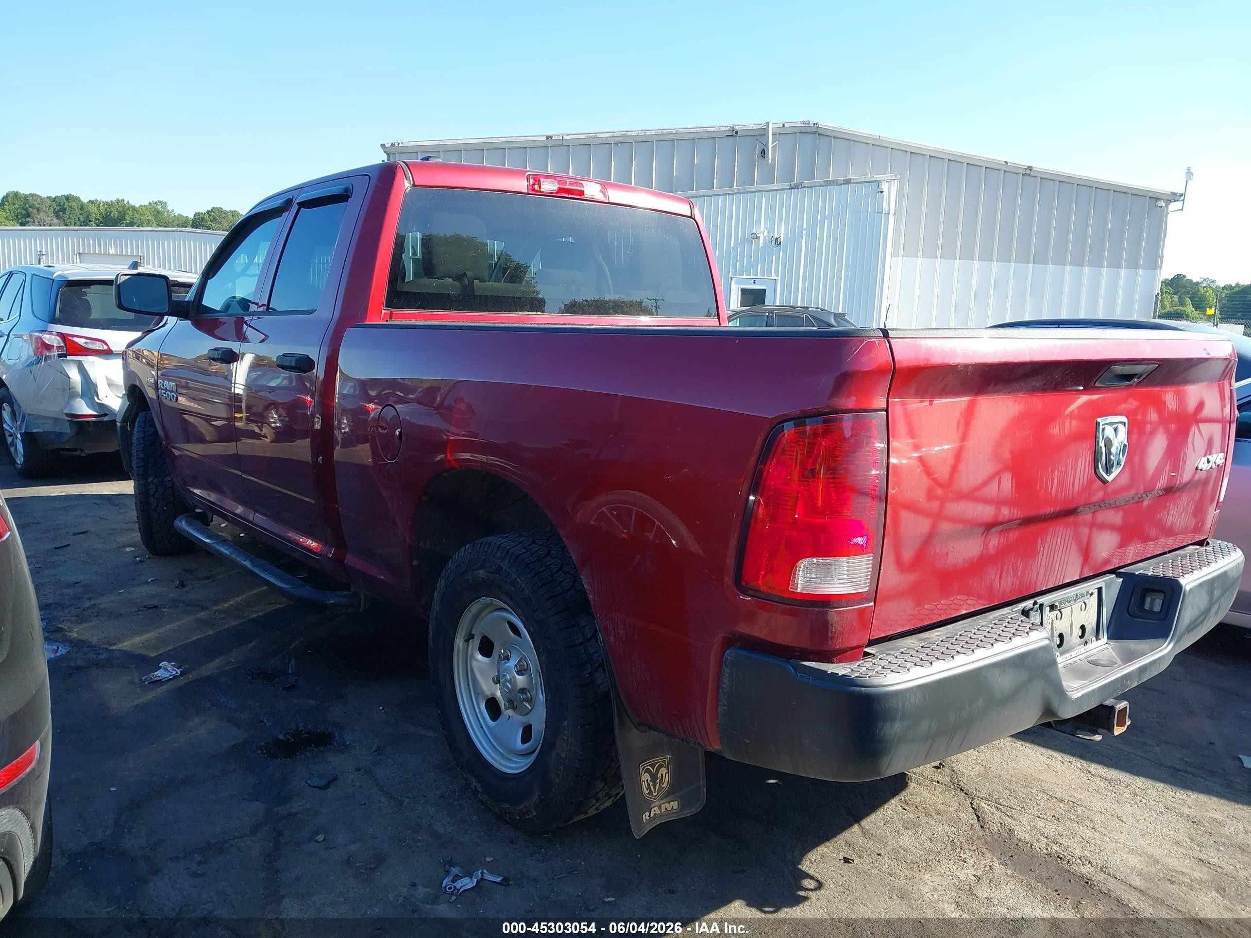 2015 Ram 1500 Tradesman Red vin: 1C6RR7FT3FS597270