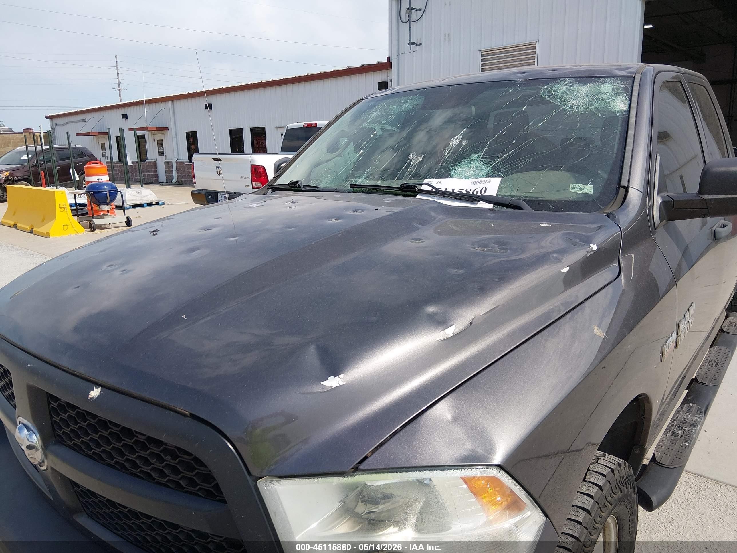2016 Ram 1500 Tradesman Gray vin: 1C6RR7FT3GS126981