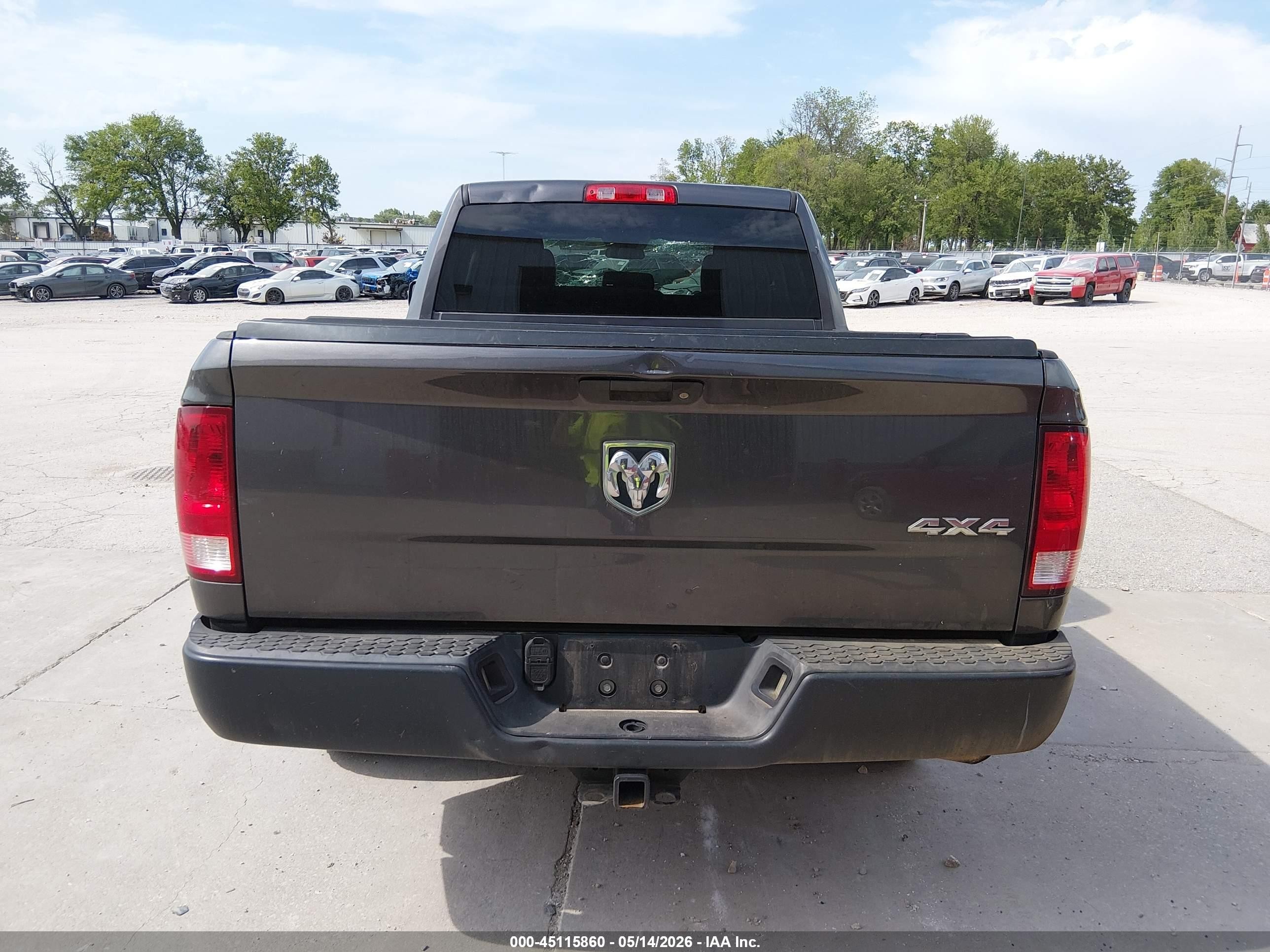 2016 Ram 1500 Tradesman Gray vin: 1C6RR7FT3GS126981