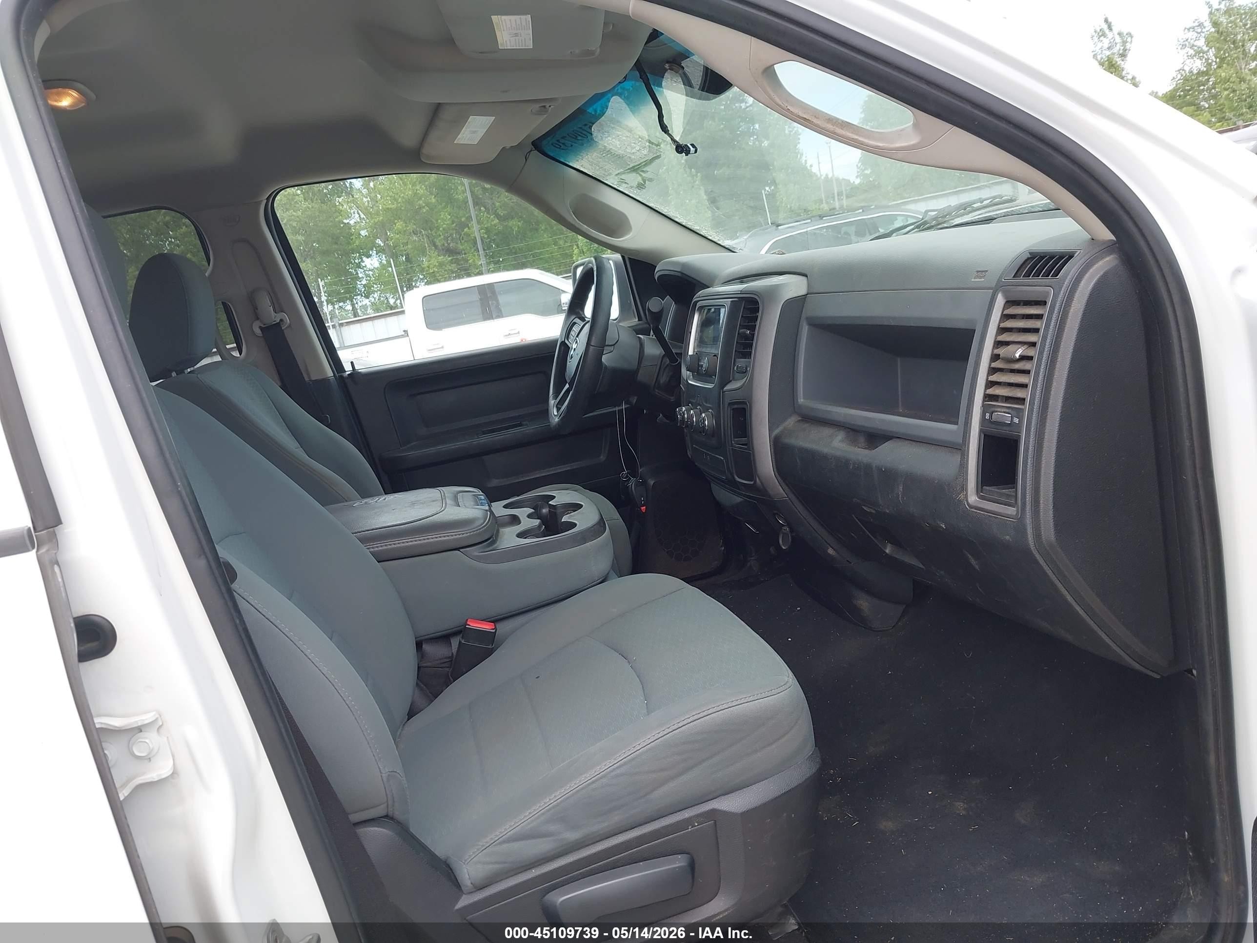 2013 Ram 1500 Express White vin: 1C6RR7FT4DS582449