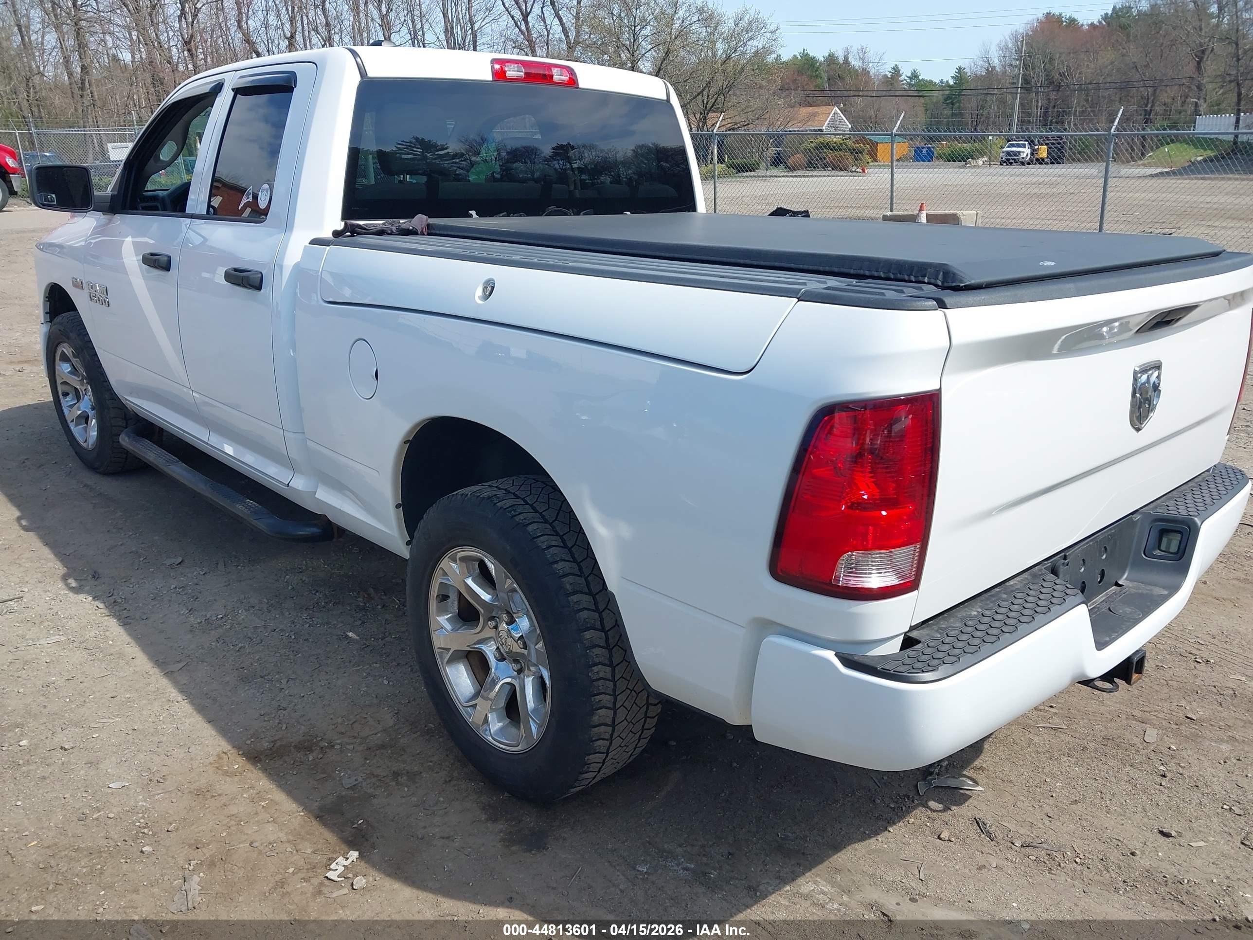 2013 Ram 1500 Tradesman White vin: 1C6RR7FT4DS713850