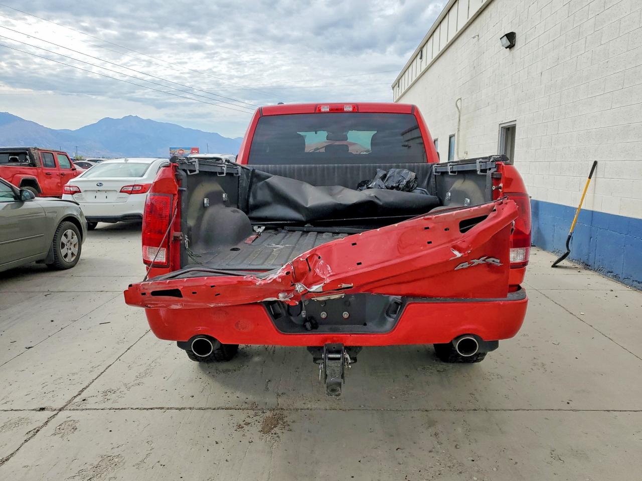 2014 Ram 1500 St Red vin: 1C6RR7FT4ES143379