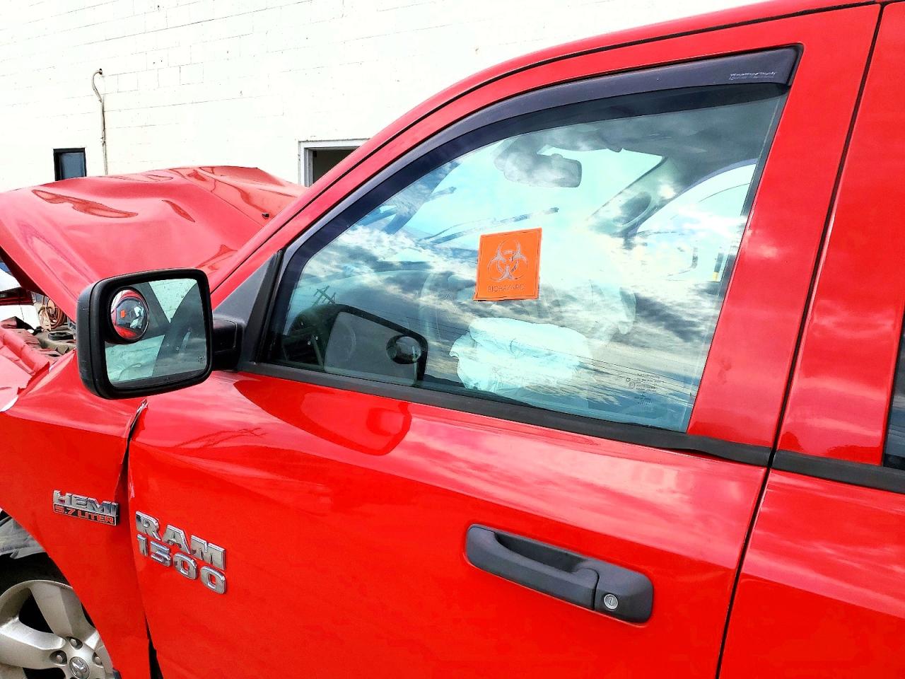 2014 Ram 1500 St Red vin: 1C6RR7FT4ES143379