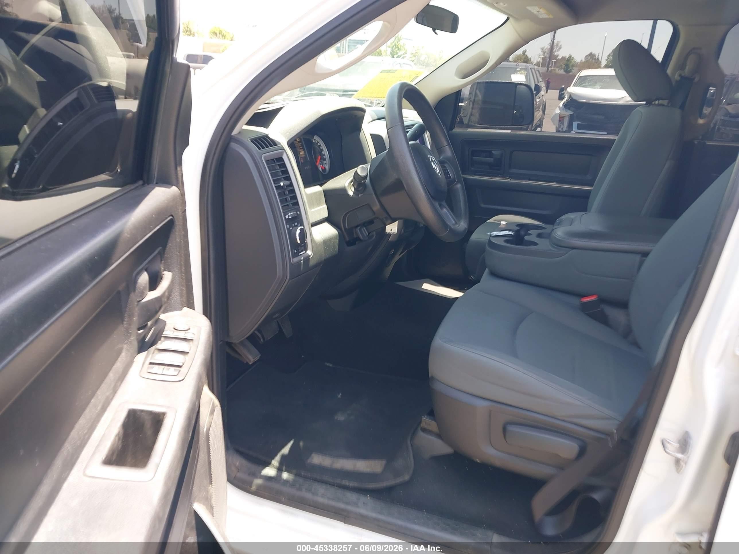 2014 Ram 1500 Tradesman Белый vin: 1C6RR7FT4ES234877
