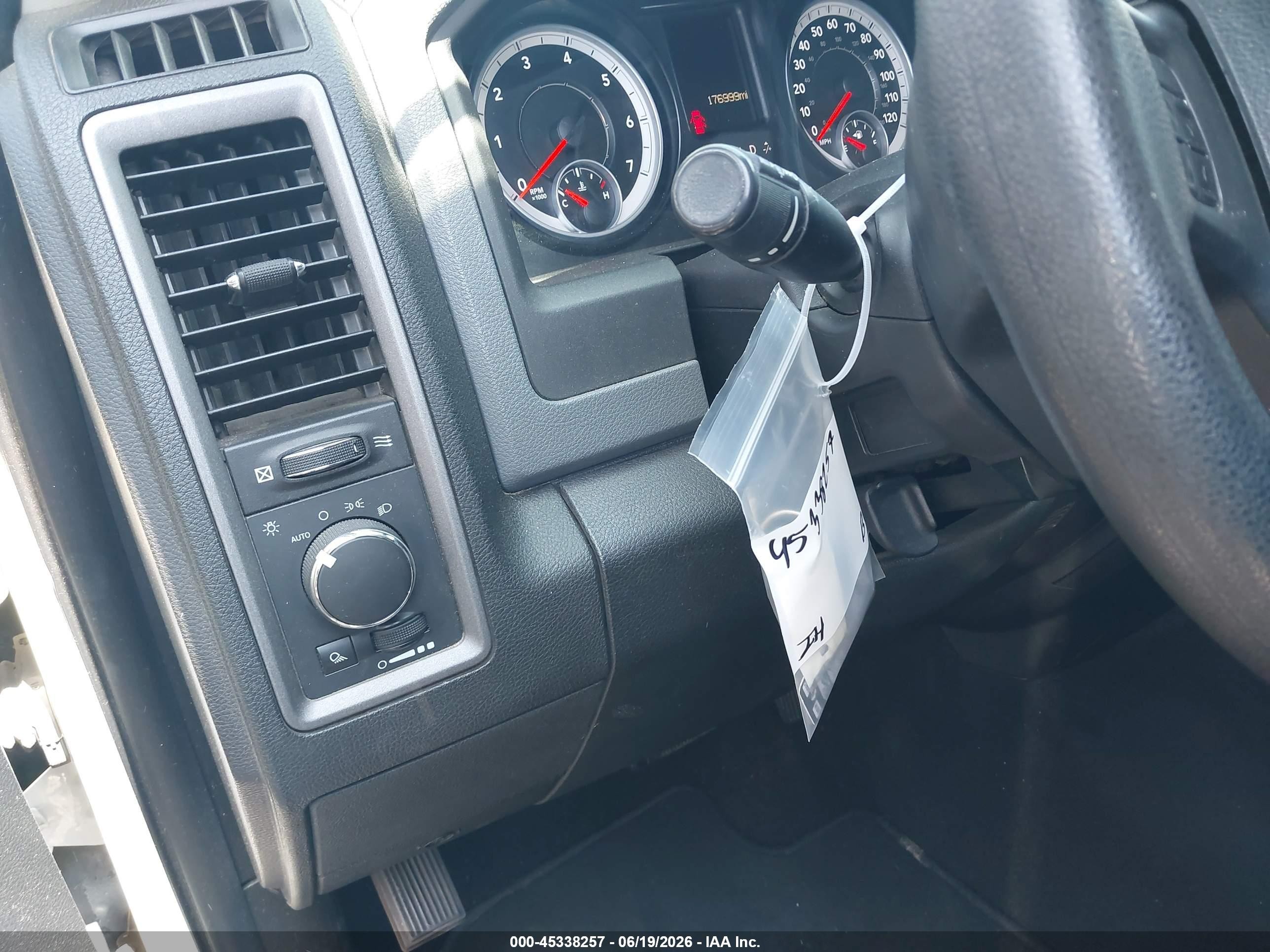 2014 Ram 1500 Tradesman Белый vin: 1C6RR7FT4ES234877