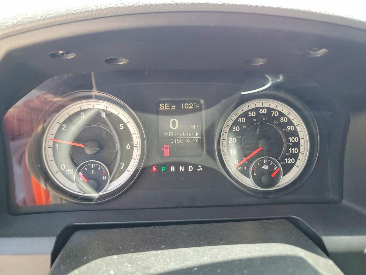 2014 Ram 1500 St Red vin: 1C6RR7FT4ES280659