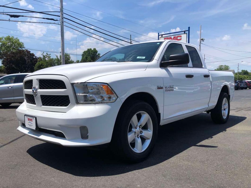 2014 Ram 1500 Express White vin: 1C6RR7FT4ES338589