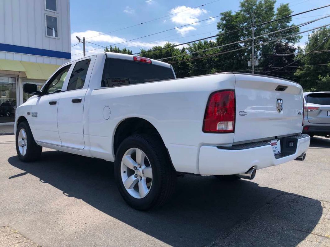 2014 Ram 1500 Express White vin: 1C6RR7FT4ES338589