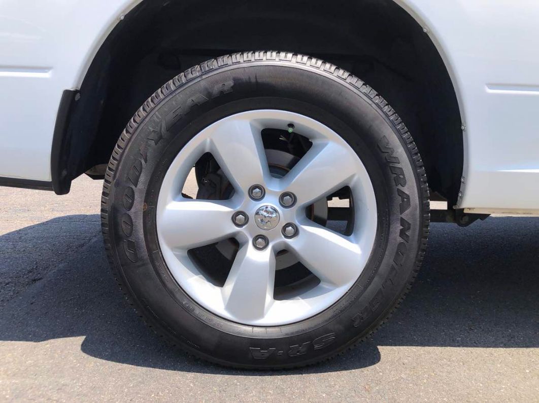 2014 Ram 1500 Express White vin: 1C6RR7FT4ES338589