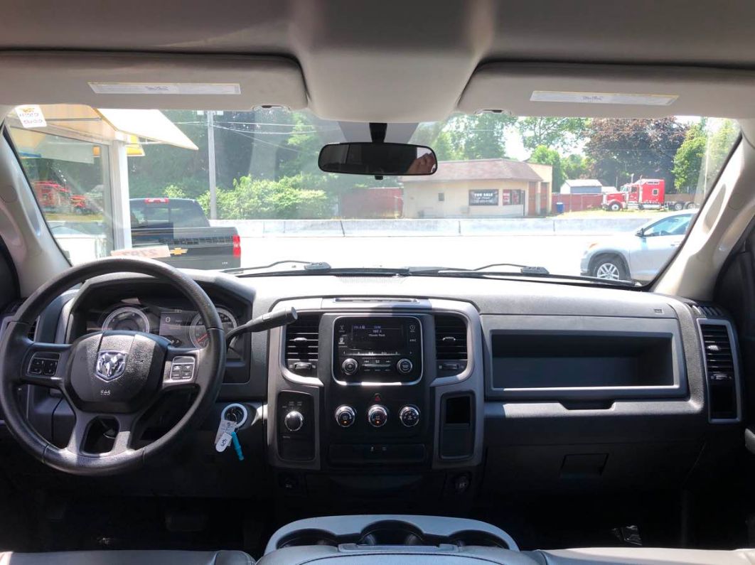 2014 Ram 1500 Express White vin: 1C6RR7FT4ES338589