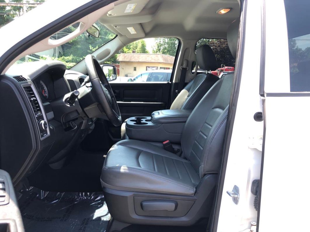 2014 Ram 1500 Express White vin: 1C6RR7FT4ES338589