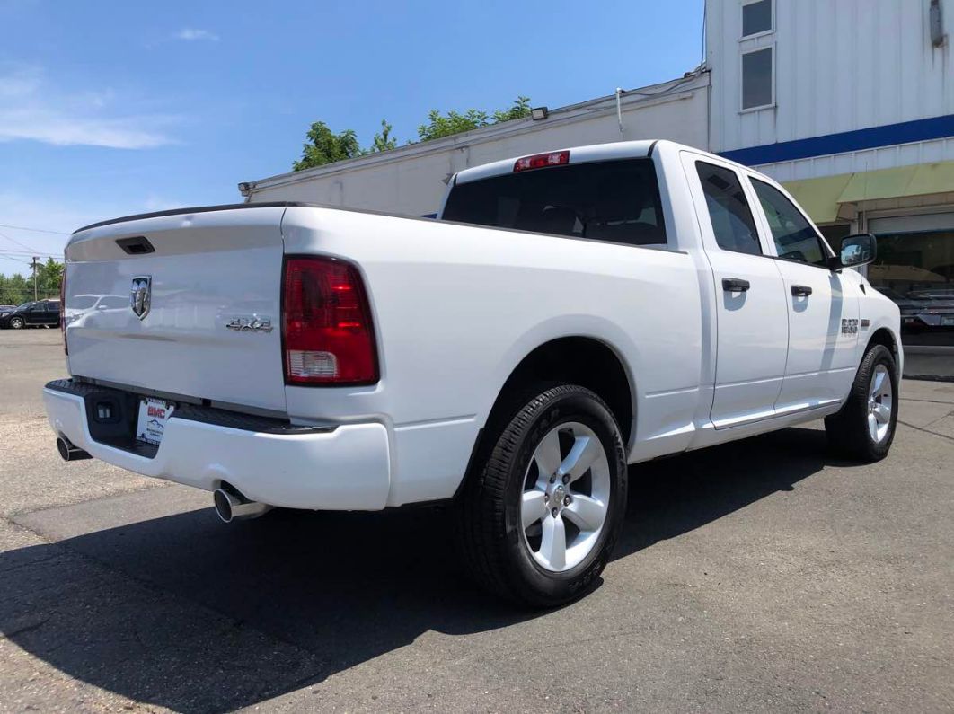 2014 Ram 1500 Express White vin: 1C6RR7FT4ES338589