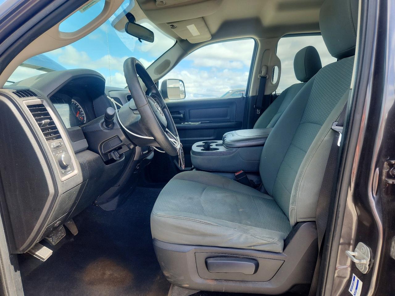 2014 Ram 1500 St Серый vin: 1C6RR7FT4ES407068