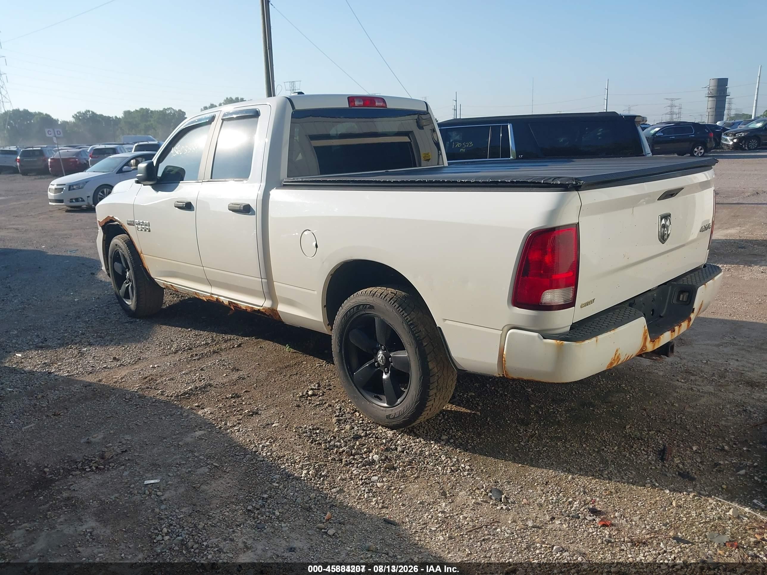2015 Ram 1500 Tradesman Белый vin: 1C6RR7FT4FS656634