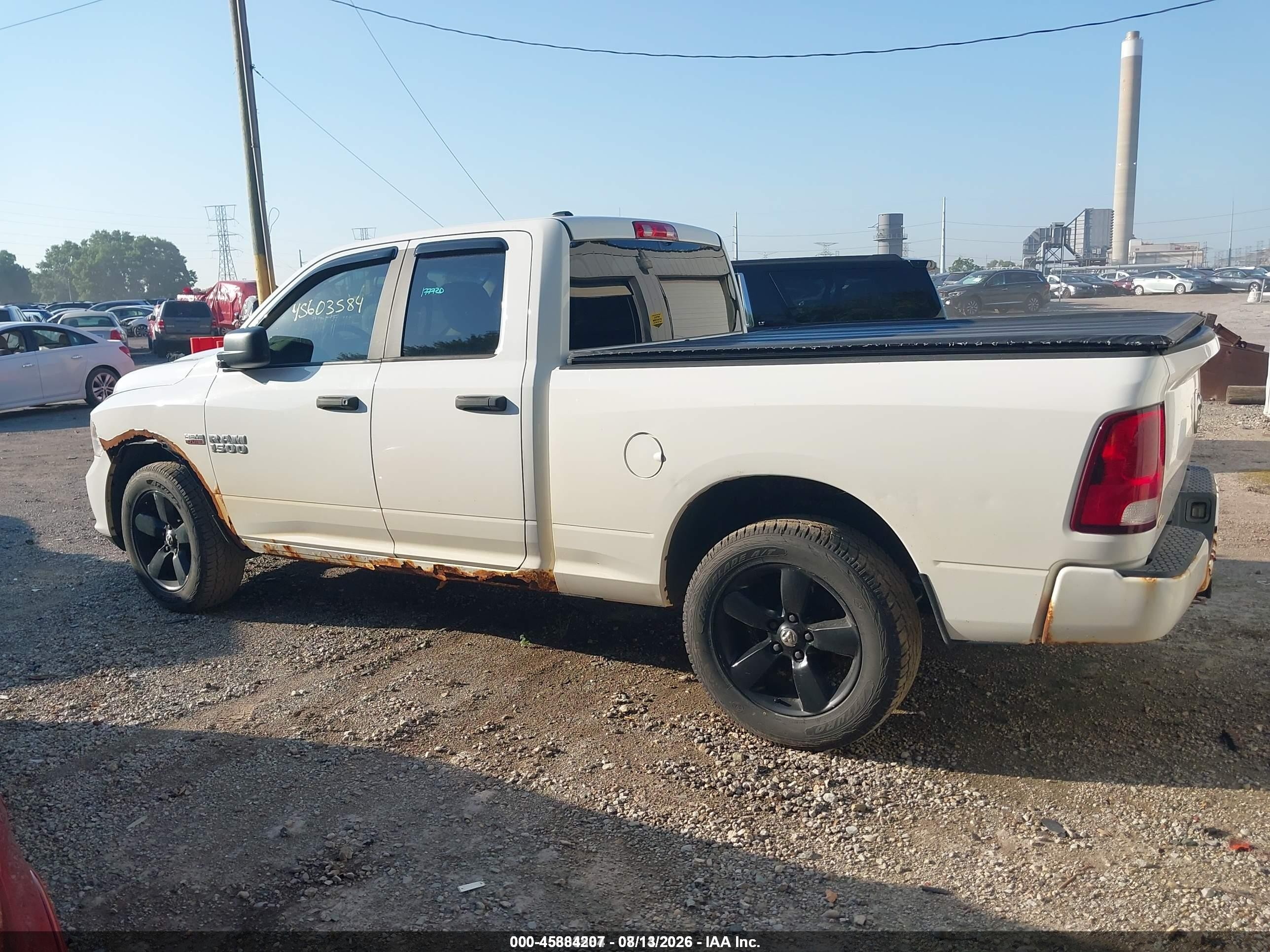 2015 Ram 1500 Tradesman Белый vin: 1C6RR7FT4FS656634
