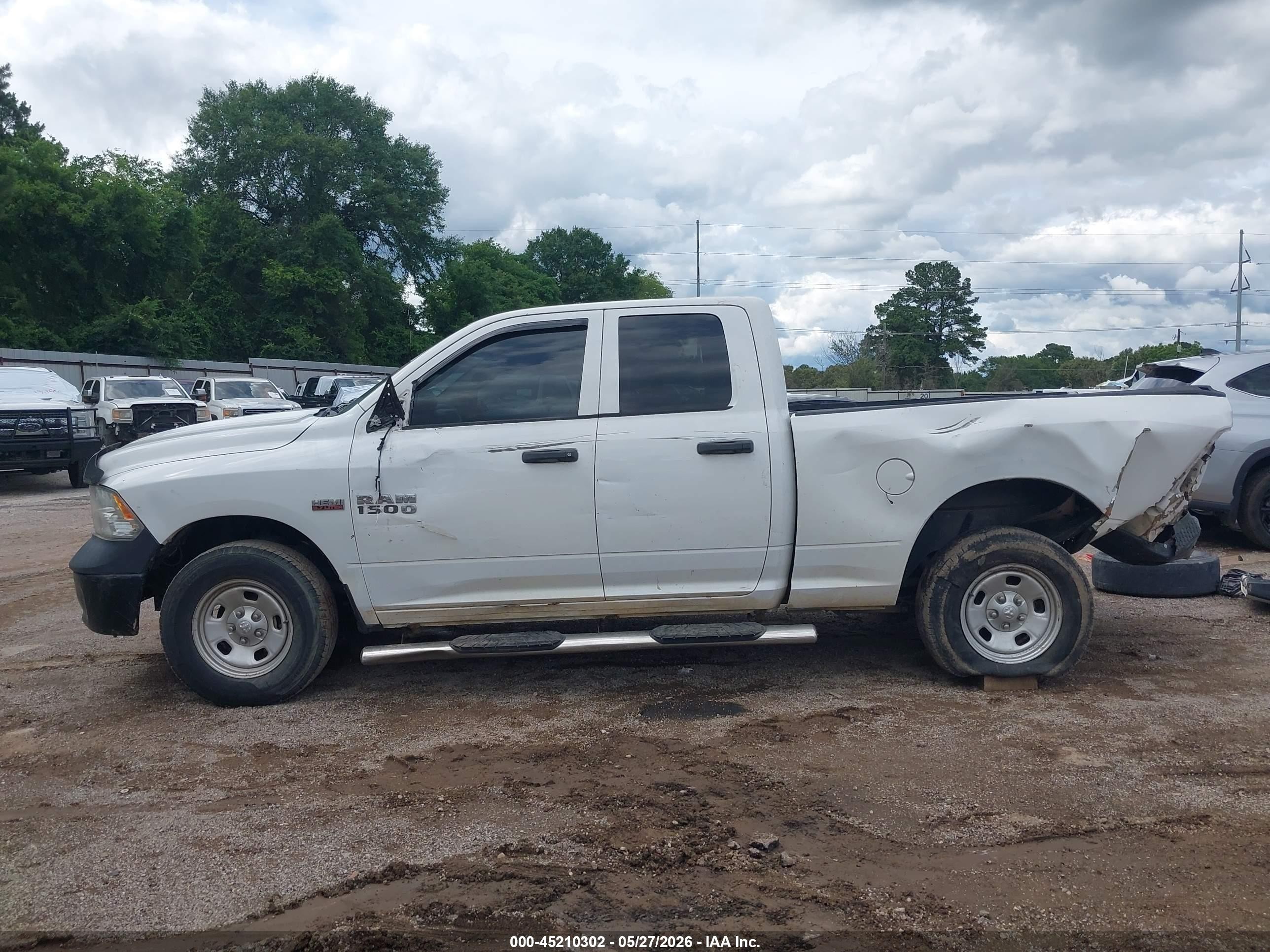 2016 Ram 1500 White vin: 1C6RR7FT4GS337221