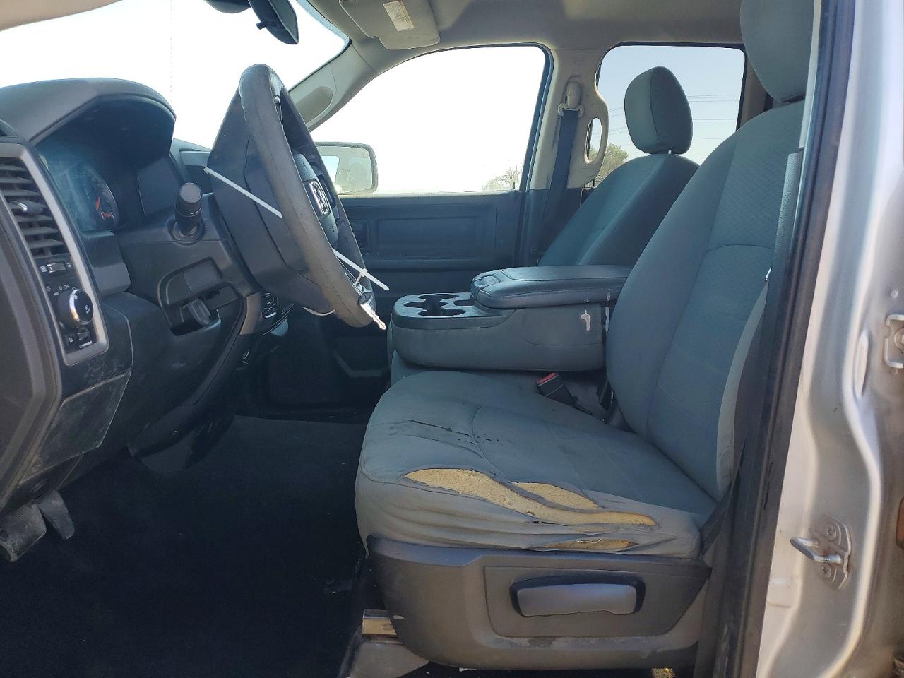 2016 Ram 1500 St Silver vin: 1C6RR7FT4GS388010