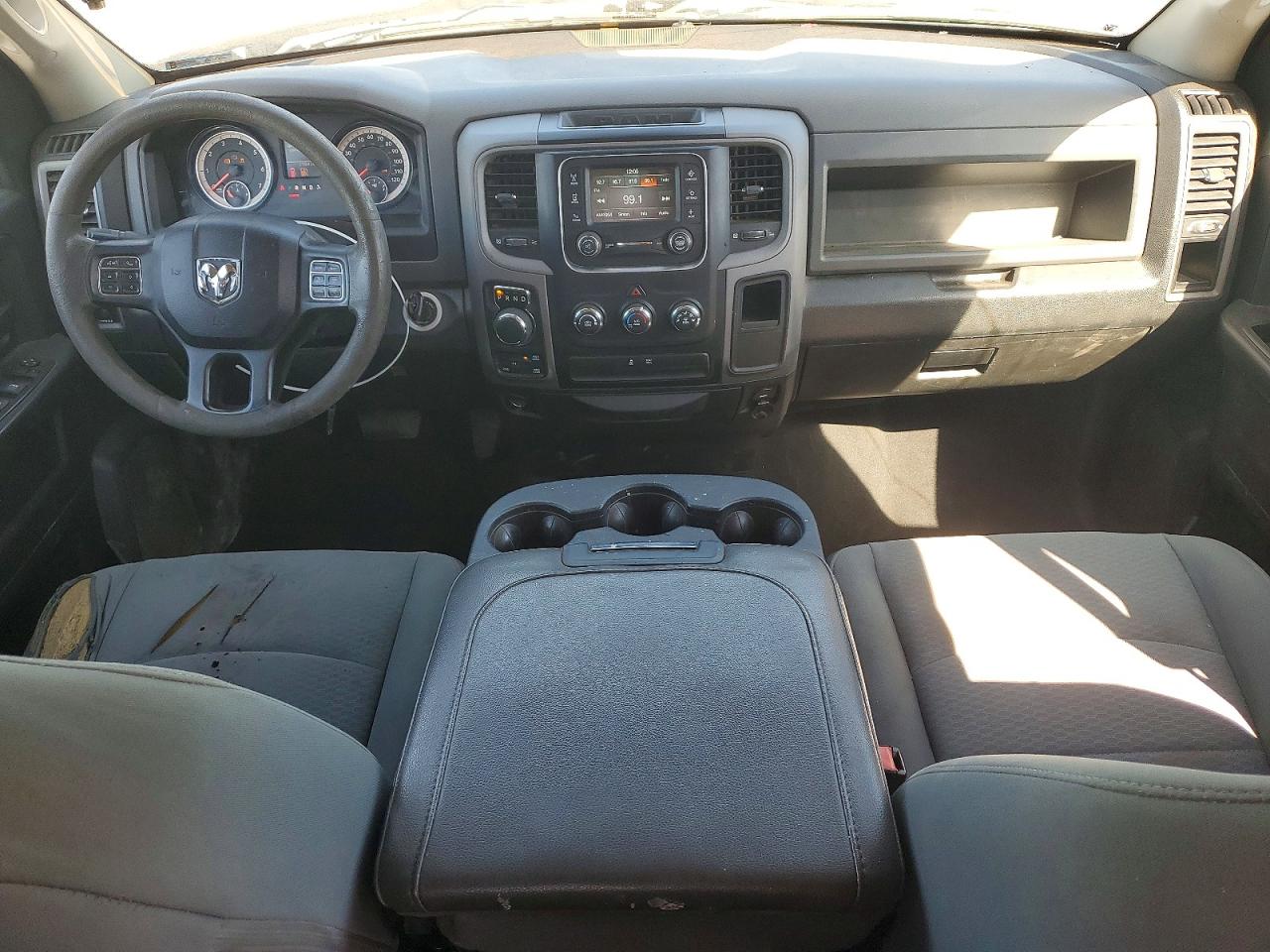 2016 Ram 1500 St Silver vin: 1C6RR7FT4GS388010