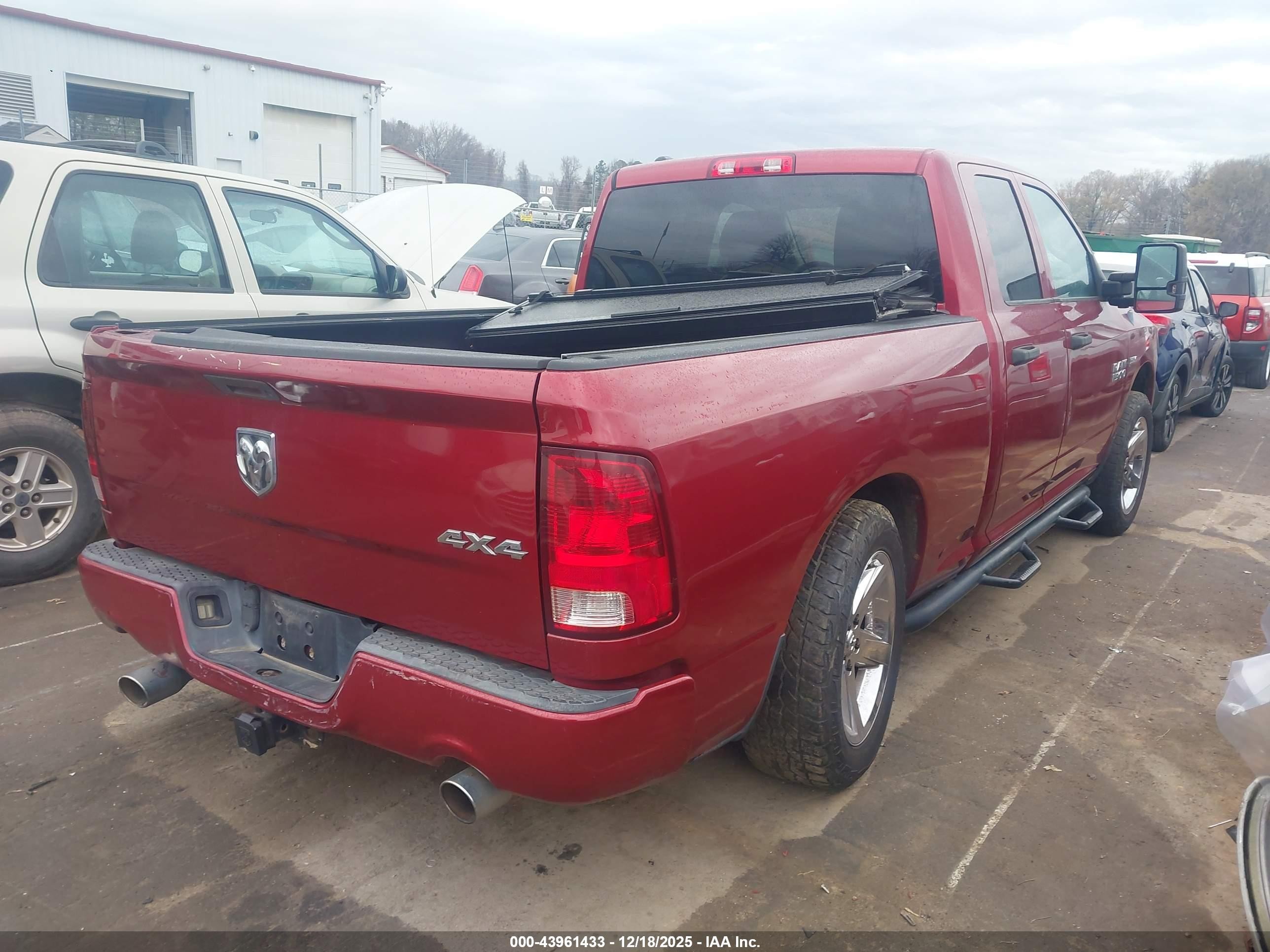 2013 Ram 1500 Express Burgundy vin: 1C6RR7FT5DS505184
