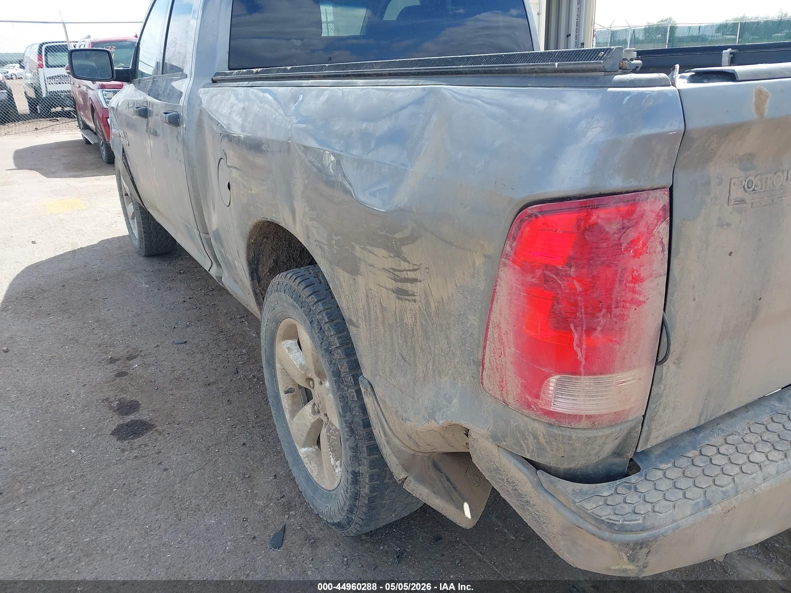 2013 Ram 1500 Express Gray vin: 1C6RR7FT5DS575512