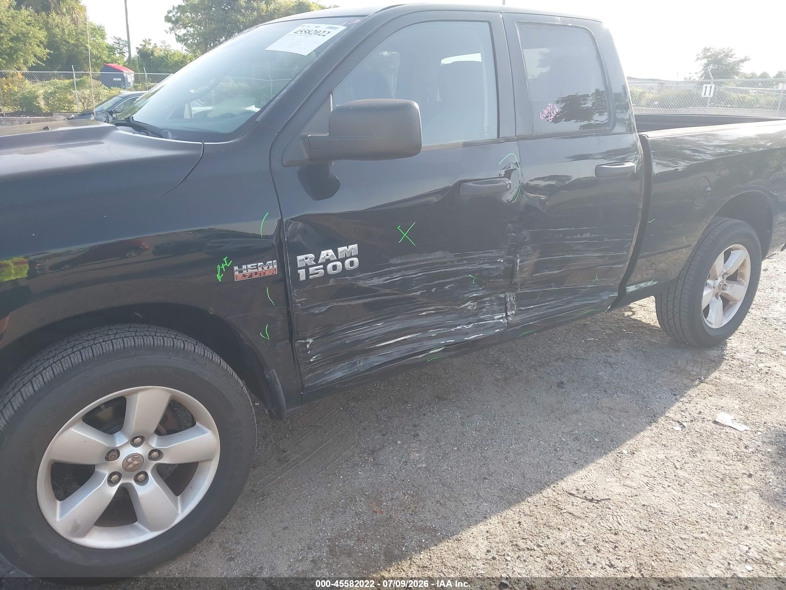 2013 Ram 1500 Express Black vin: 1C6RR7FT5DS593086