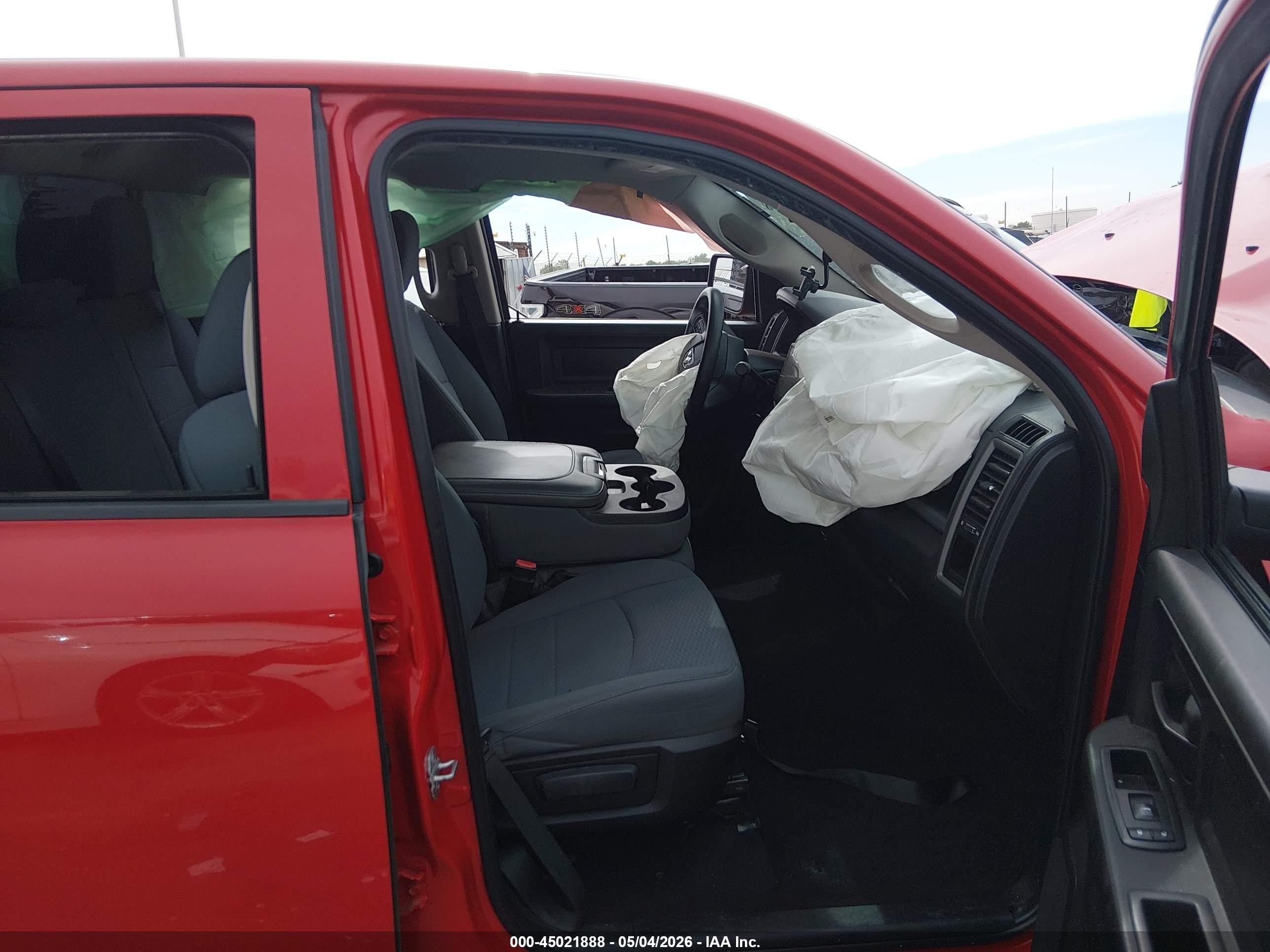 2013 Ram 1500 Express Red vin: 1C6RR7FT5DS683161