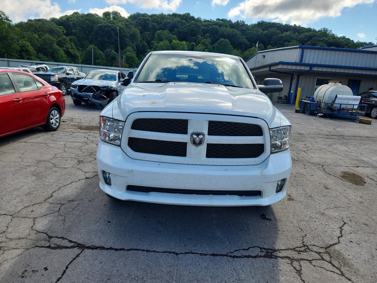 2013 Ram 1500 St White vin: 1C6RR7FT5DS713811