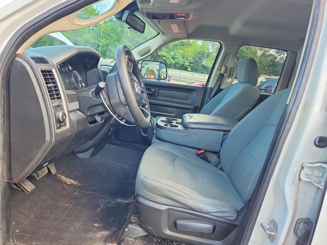 2013 Ram 1500 St White vin: 1C6RR7FT5DS713811