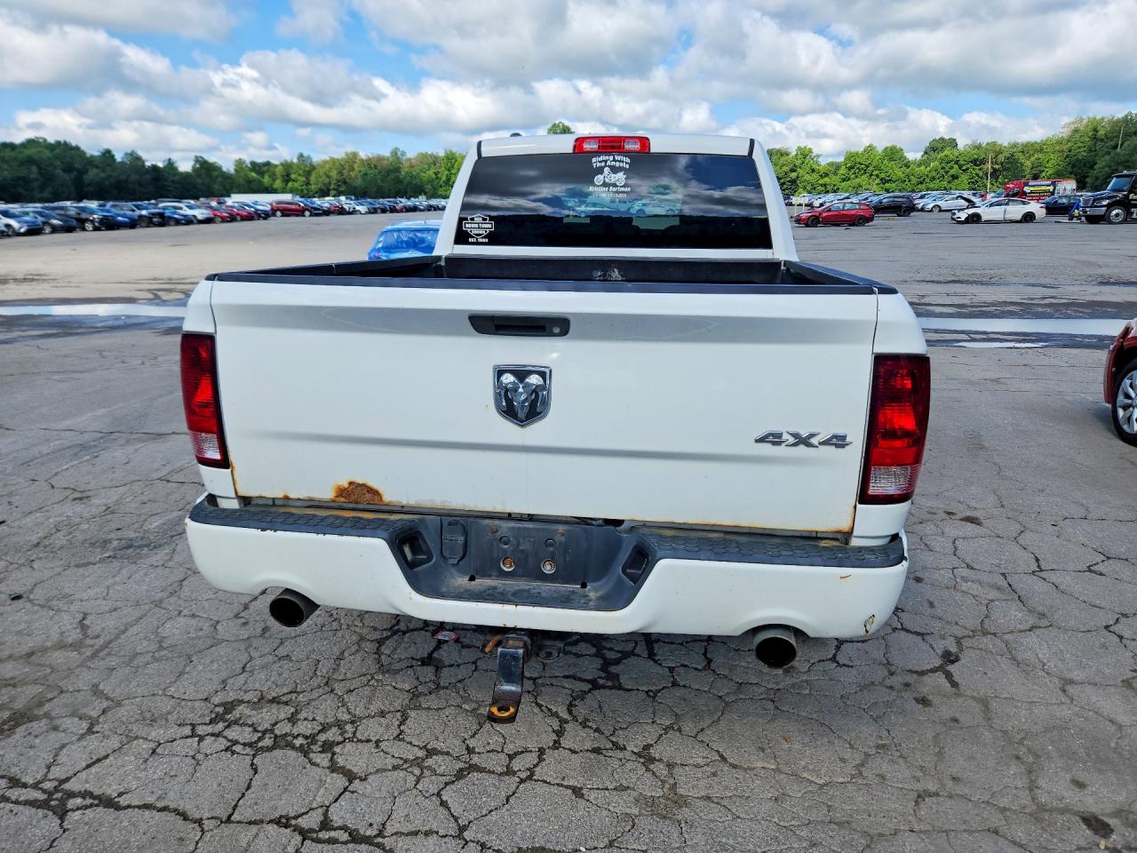 2013 Ram 1500 St White vin: 1C6RR7FT5DS713811