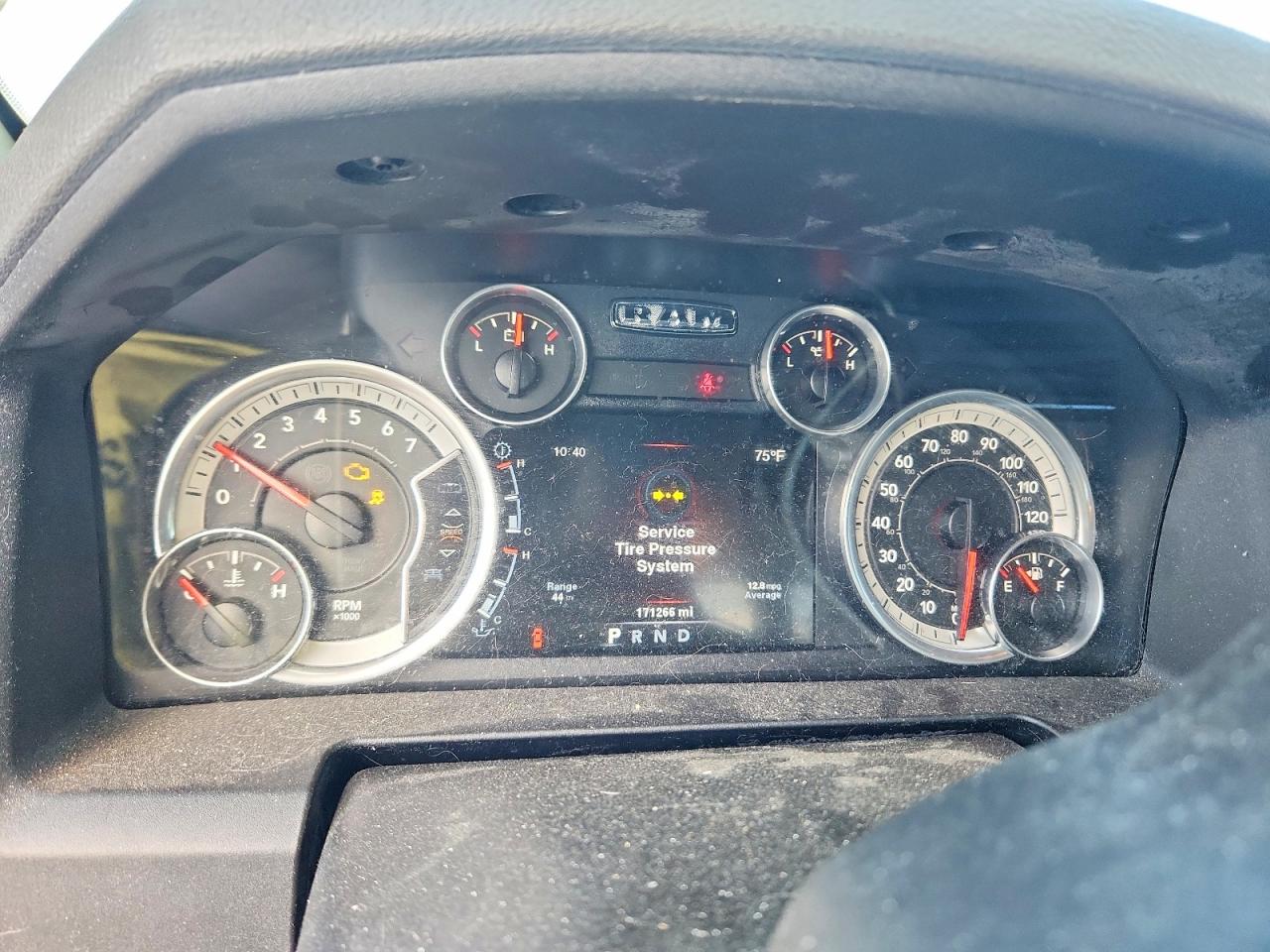 2013 Ram 1500 St White vin: 1C6RR7FT5DS713811